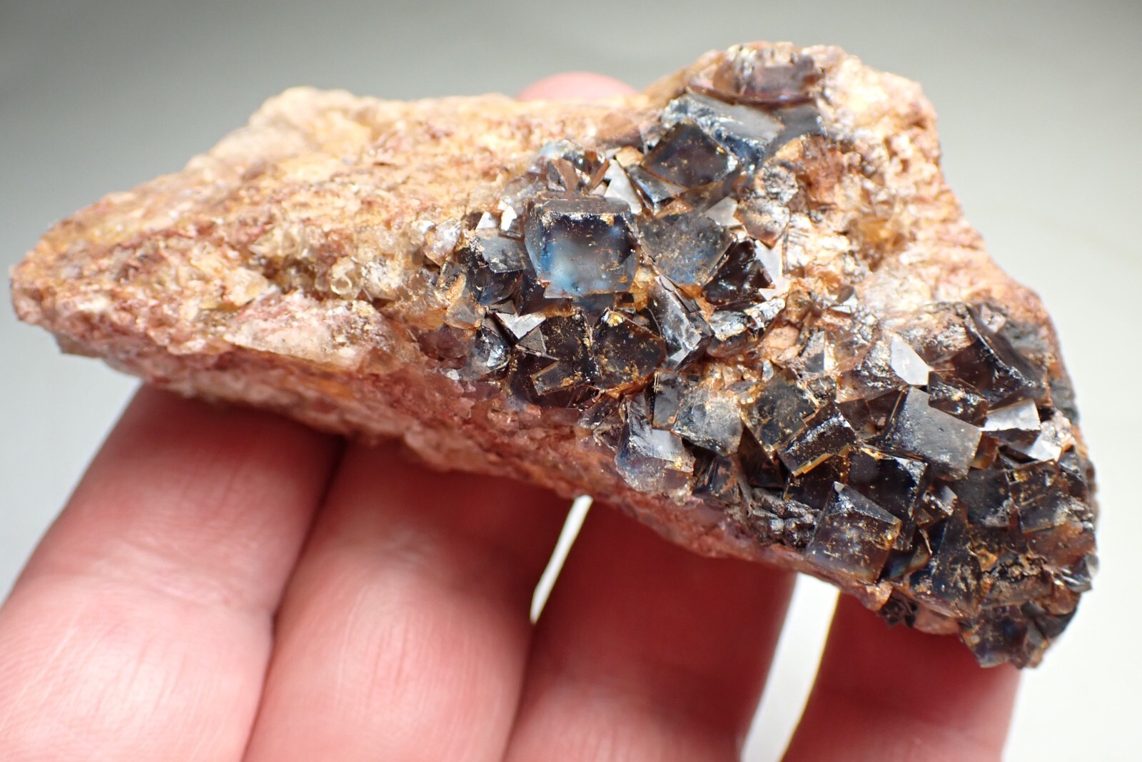 FLUORITE * BLUE CRYSTALS ON QUARTZ * RARE LOCALITY ! Cerny Potok, CZECH REPUBLIC