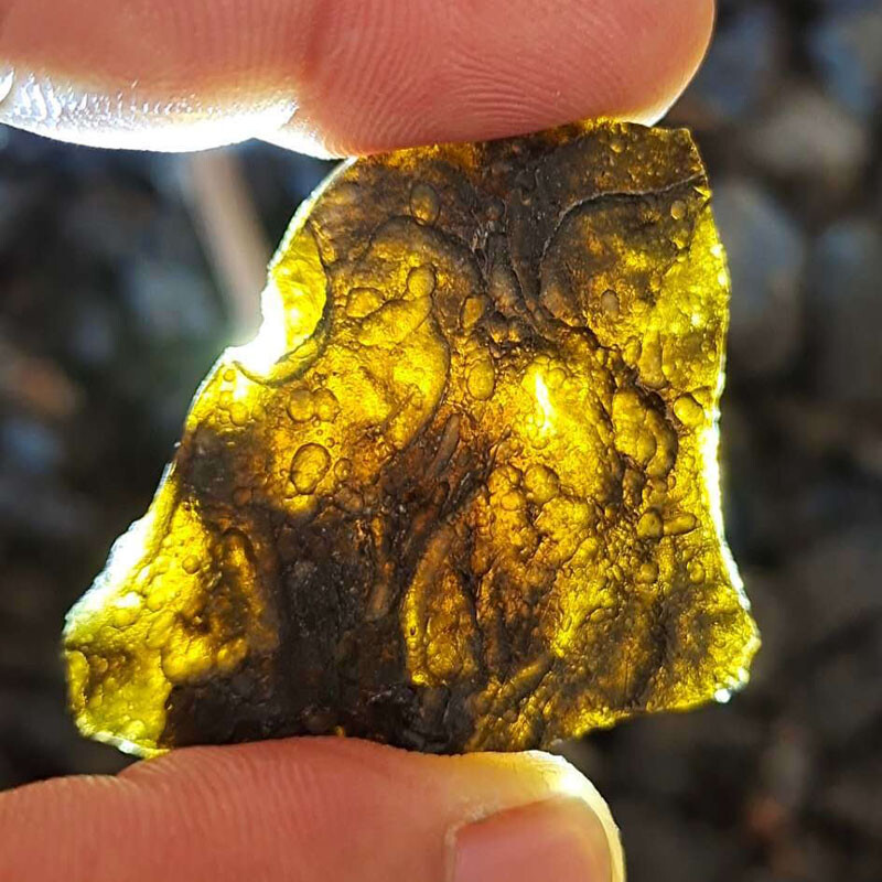 Black Gem Moldavite Meteorite Tektite Impact Glass Specimen 100G