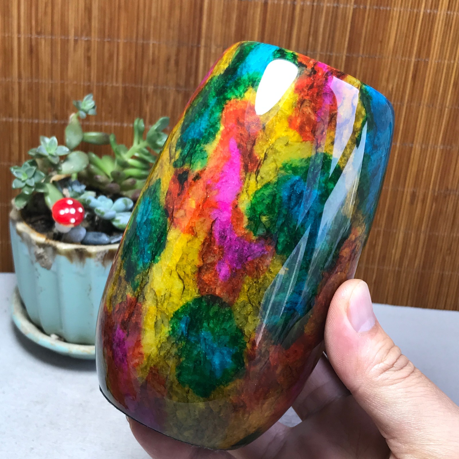 Natural “Seven Colors Jade” vase specimen -Taiwan China 1140g 129mm A5800