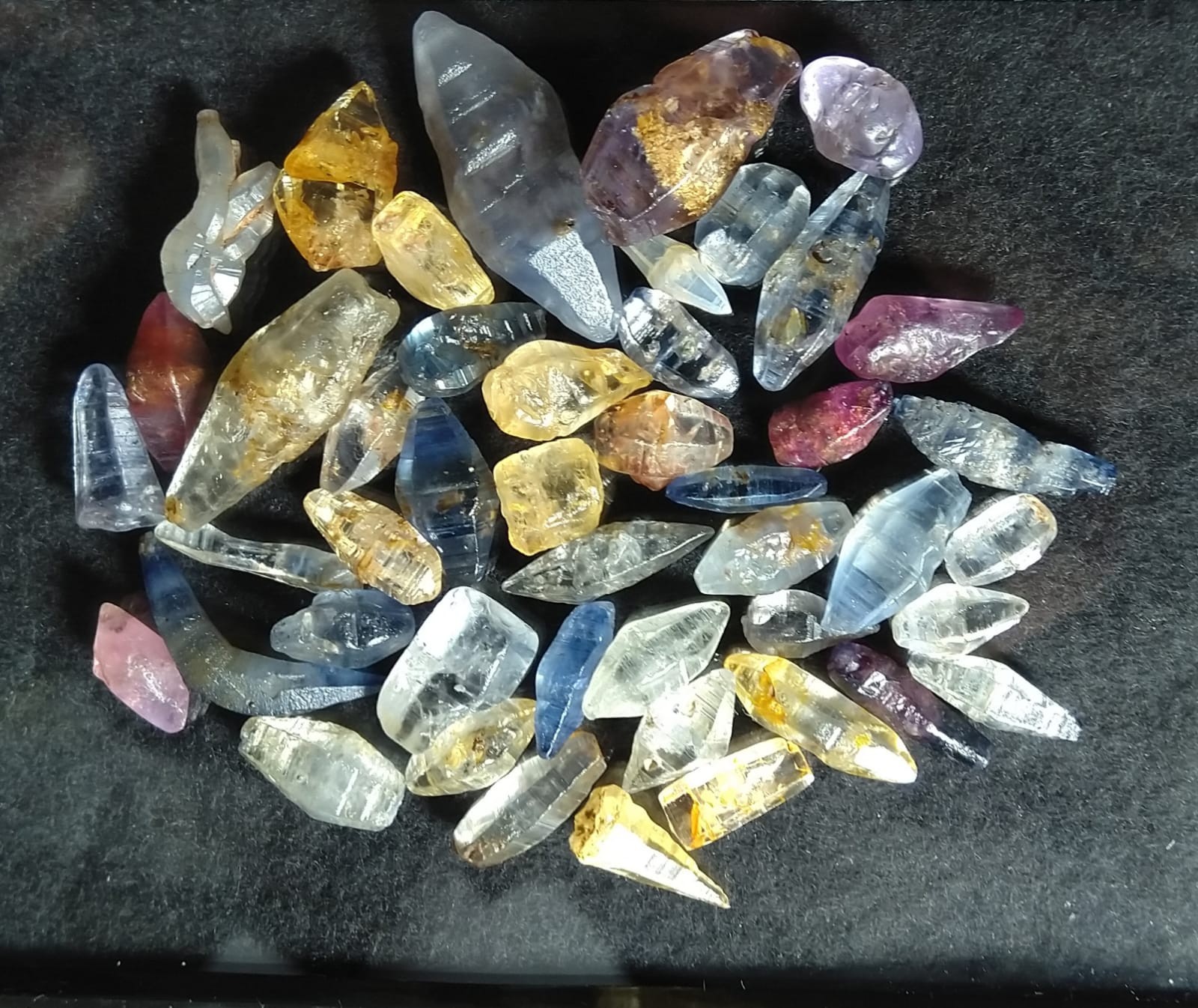 Natural Sapphire 110ct-45pcs ( wholesale price ) Crystal Lot – Sri-Lanka.