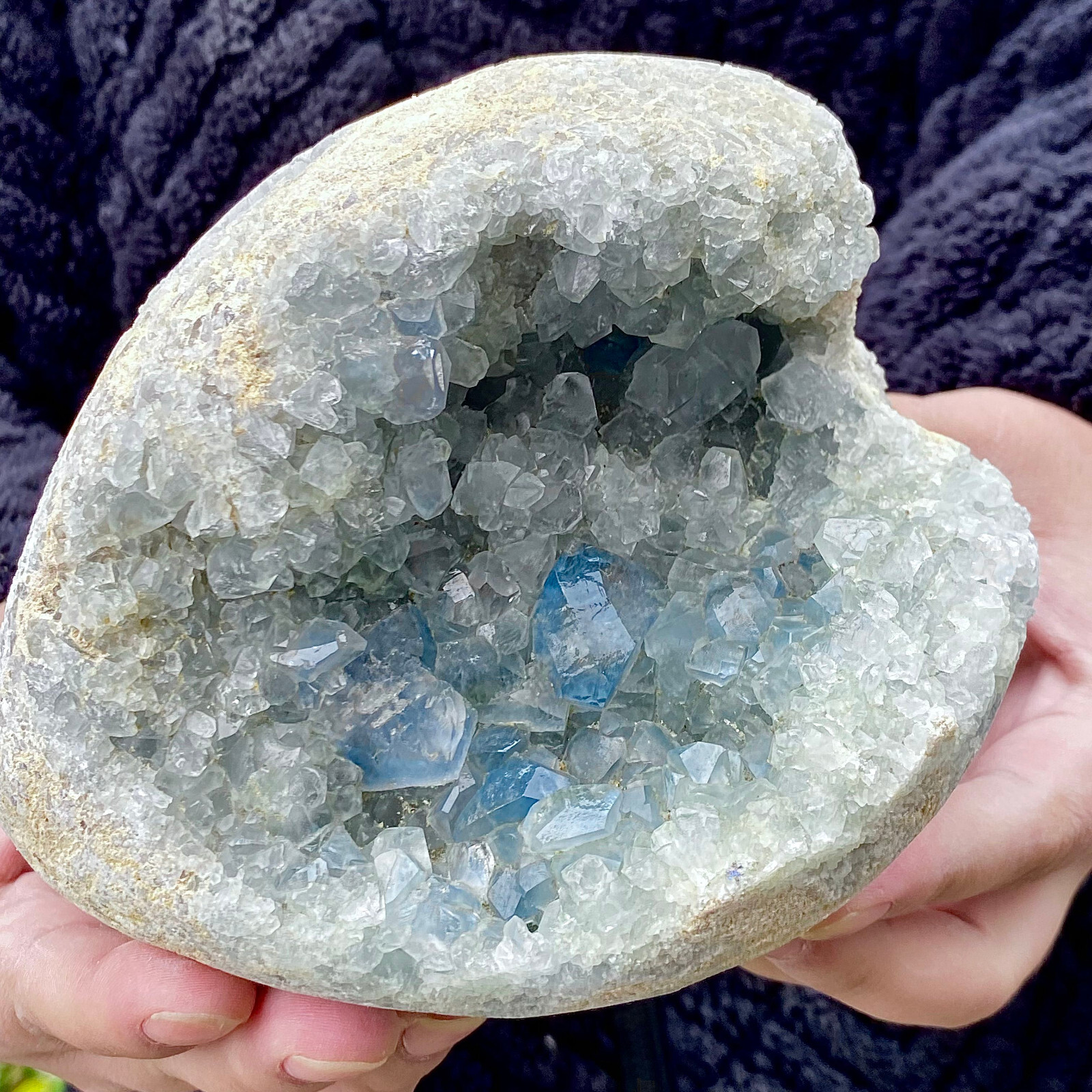 5.98LB Top natural blue crystal cave quartz crystal cave mineral specimens