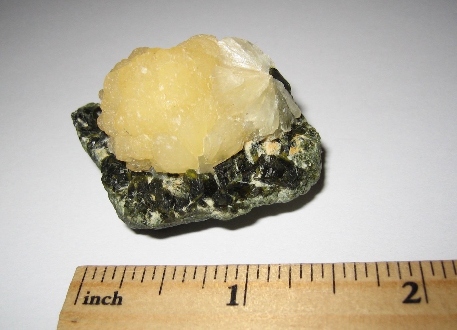1.7″ BEAUTIFUL SMALL RARE! NATURAL STILBITE & EPIDOTE CRYSTAL CLUSTER MALI 34.6g