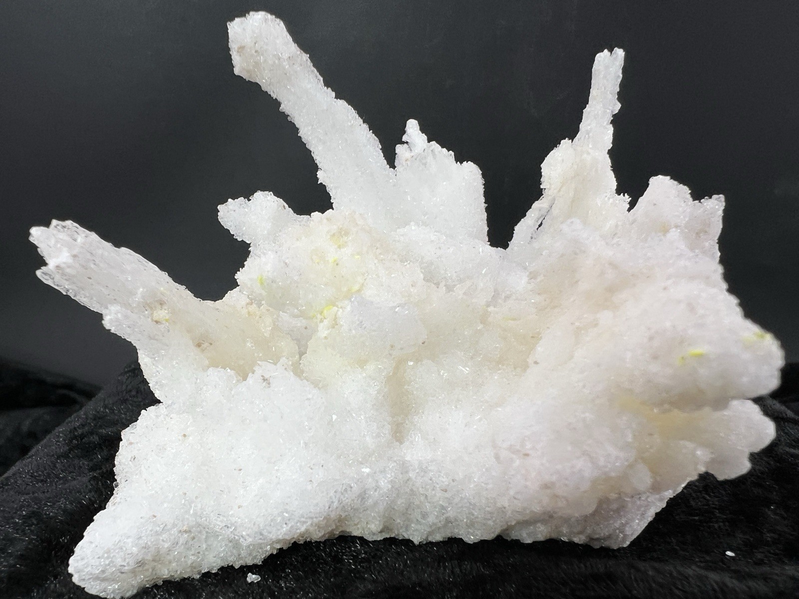 Fluorescent White Gypsum Selenite Buena Tierra Mine, Santa Eulalia, Mex. 218g.
