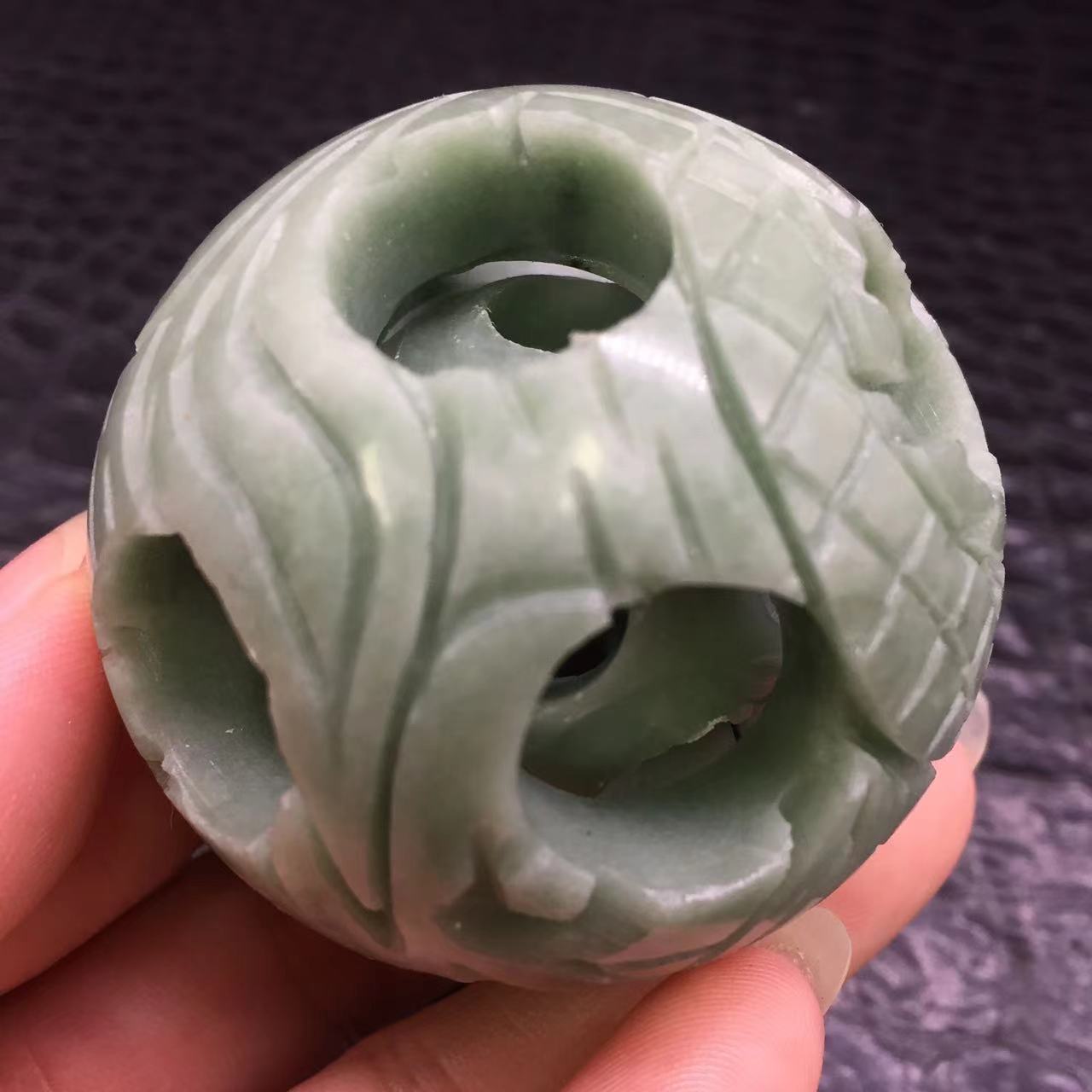 Natuaral XIU Jade Quartz Sphere Crystal Exquisite Ball Magic Healing Decorat 1Pc