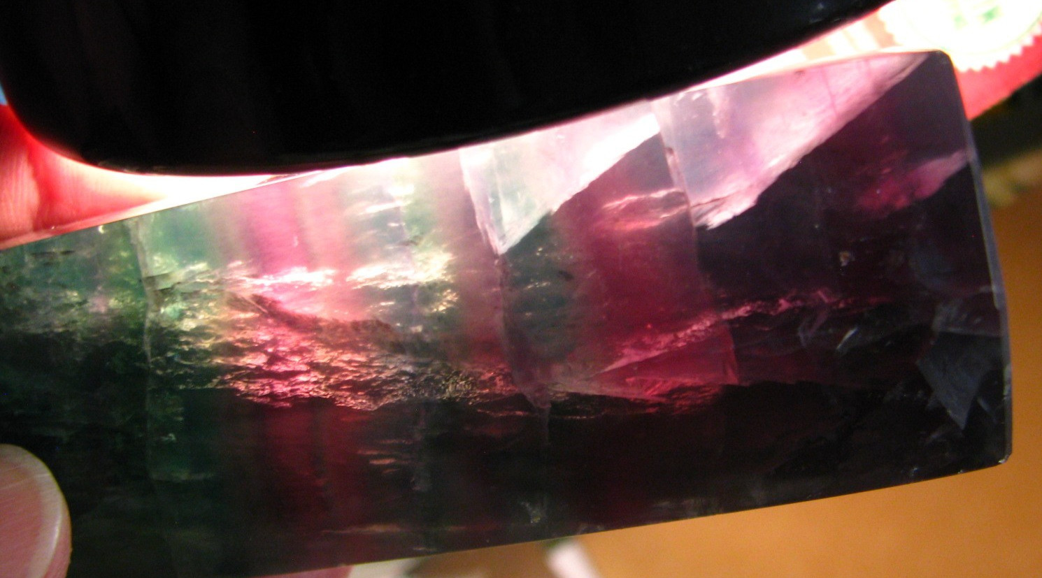 .9lb 5.25inchs GREEN/PURPLE FLUORITE TOWER (BLUE FLUORESCENT) BRAZIL #183