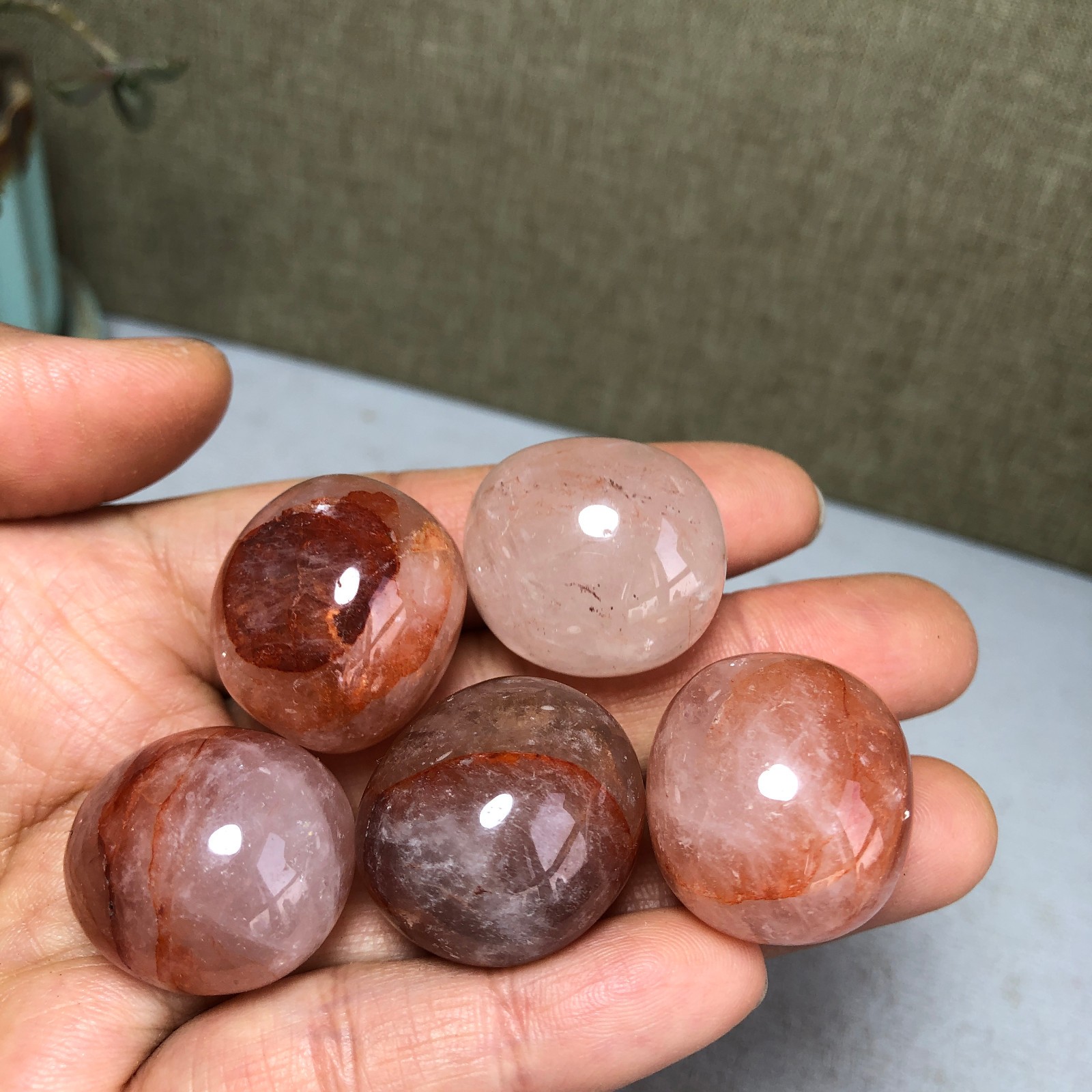 5pcs Natural Red gum flower semi-precious Crystal specimens 90g A3577