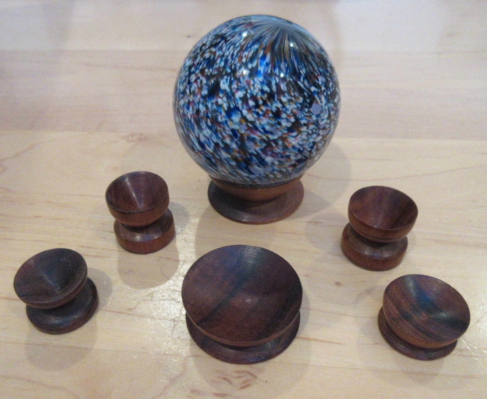 30 PIECE LOT HANDMADE CARVED WOOD DISPLAY STANDS CUPS FOR MARBLES SPHERES EGGS!