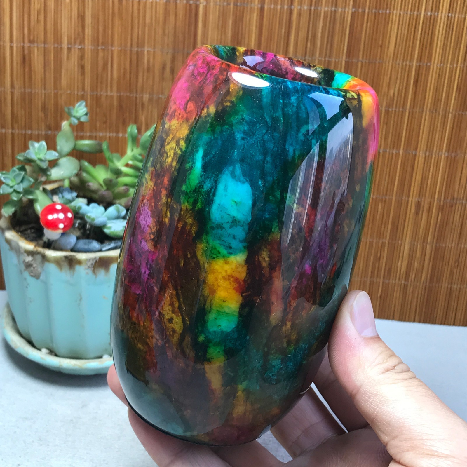 Natural “Seven Colors Jade” vase specimen -Taiwan China 1056g 129mm A5797