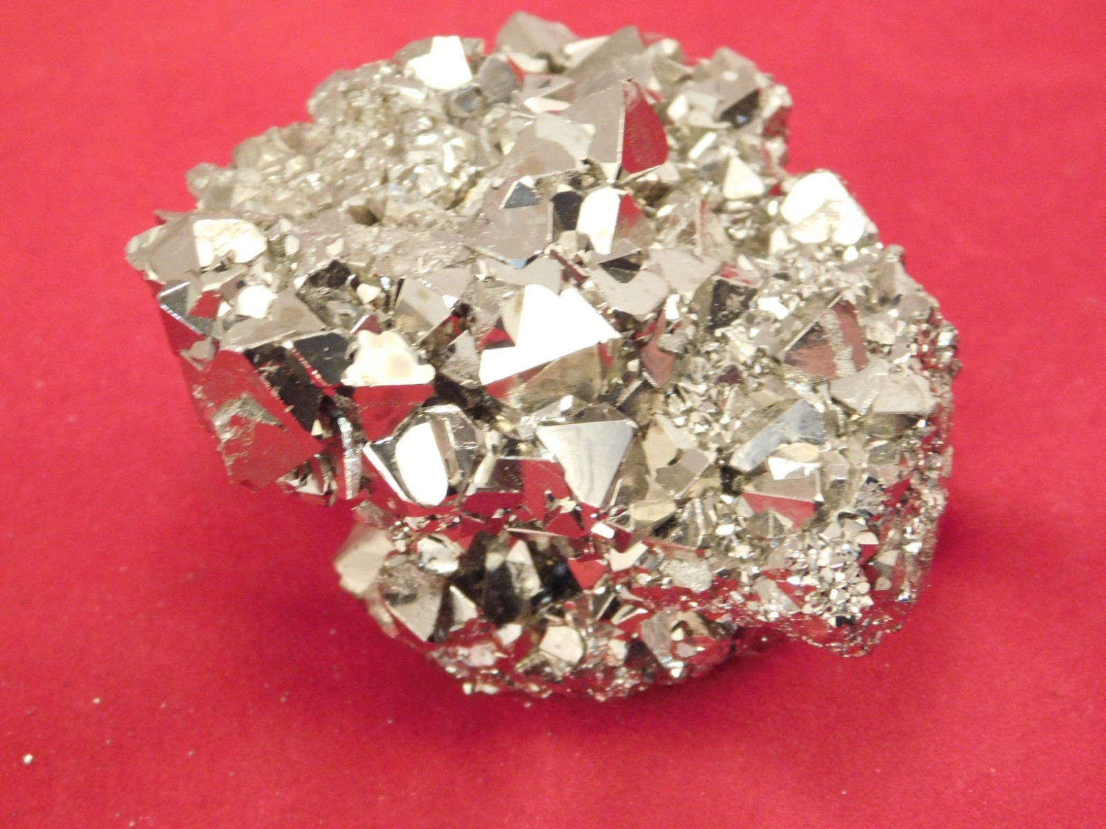 PYRAMID Shaped Crystals! Tetrahedron PYRITE Crystal Cluster Peru 165gr