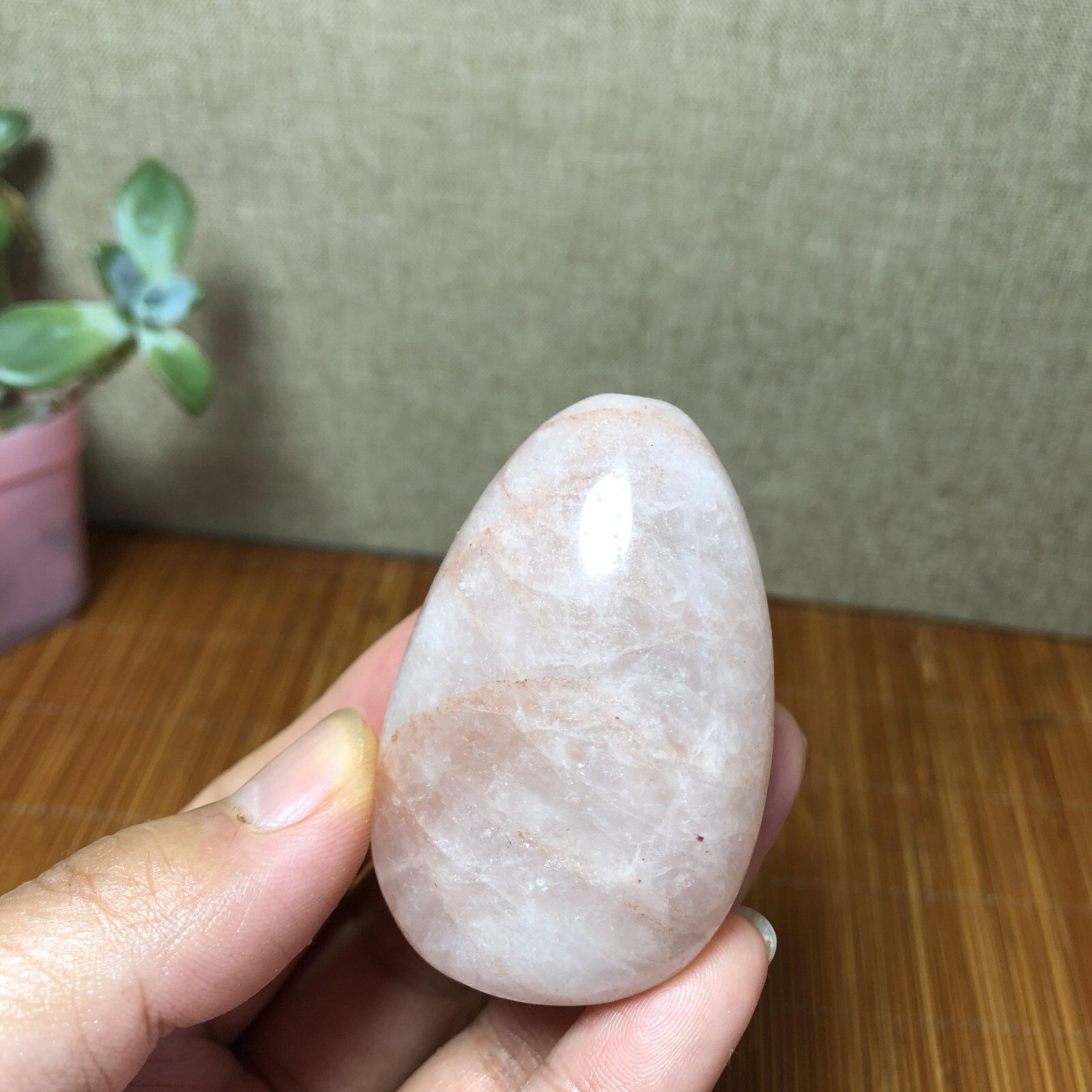 56mm Natural Red gum flower Crystal gemstone polish/rough Specimen 85g A3384