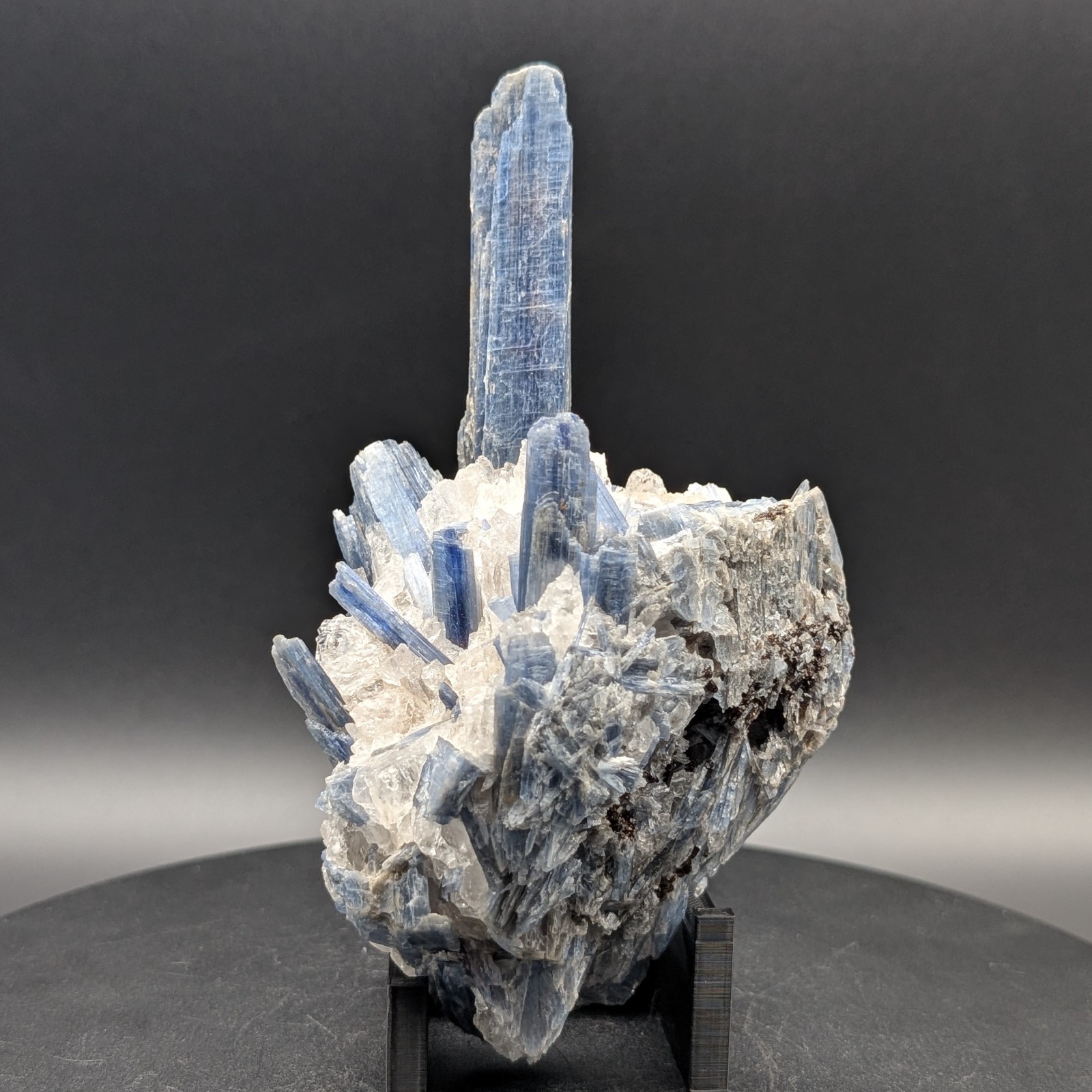Kyanite, Quartz – Minas Gerais, Brazil