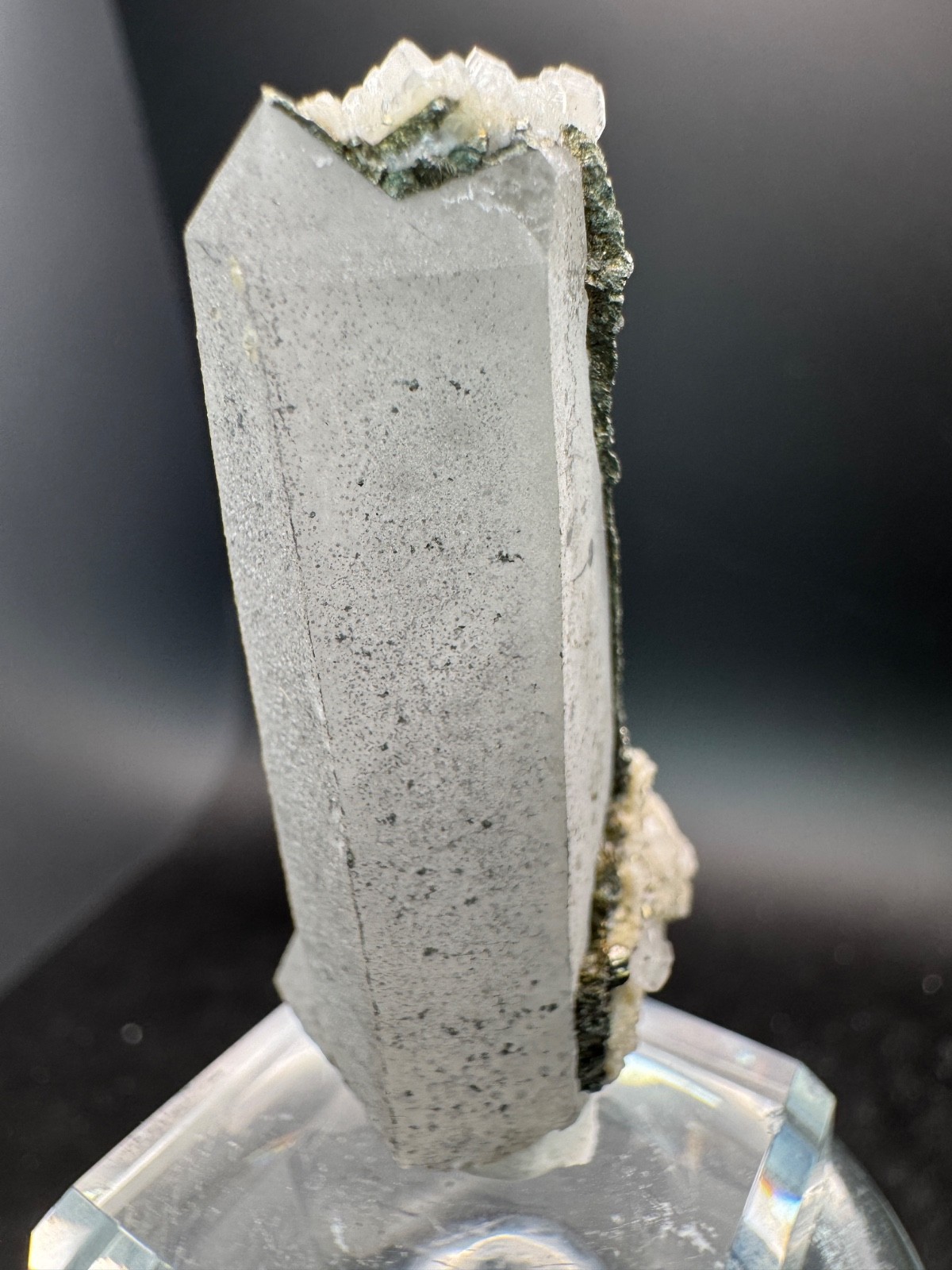 6606 Multicolor Pyrite and Calcite on Quartz Hu Bei 20g