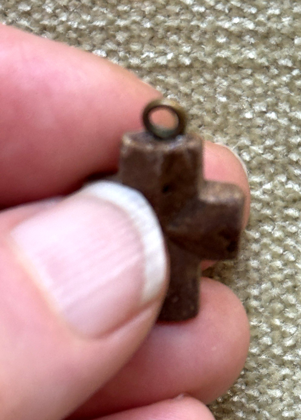 VTG~STAUROLITE STONE CROSS W/RING TOP~READY TO WEAR~7/8 H X5/8 W X 3/16D~LOVELY!