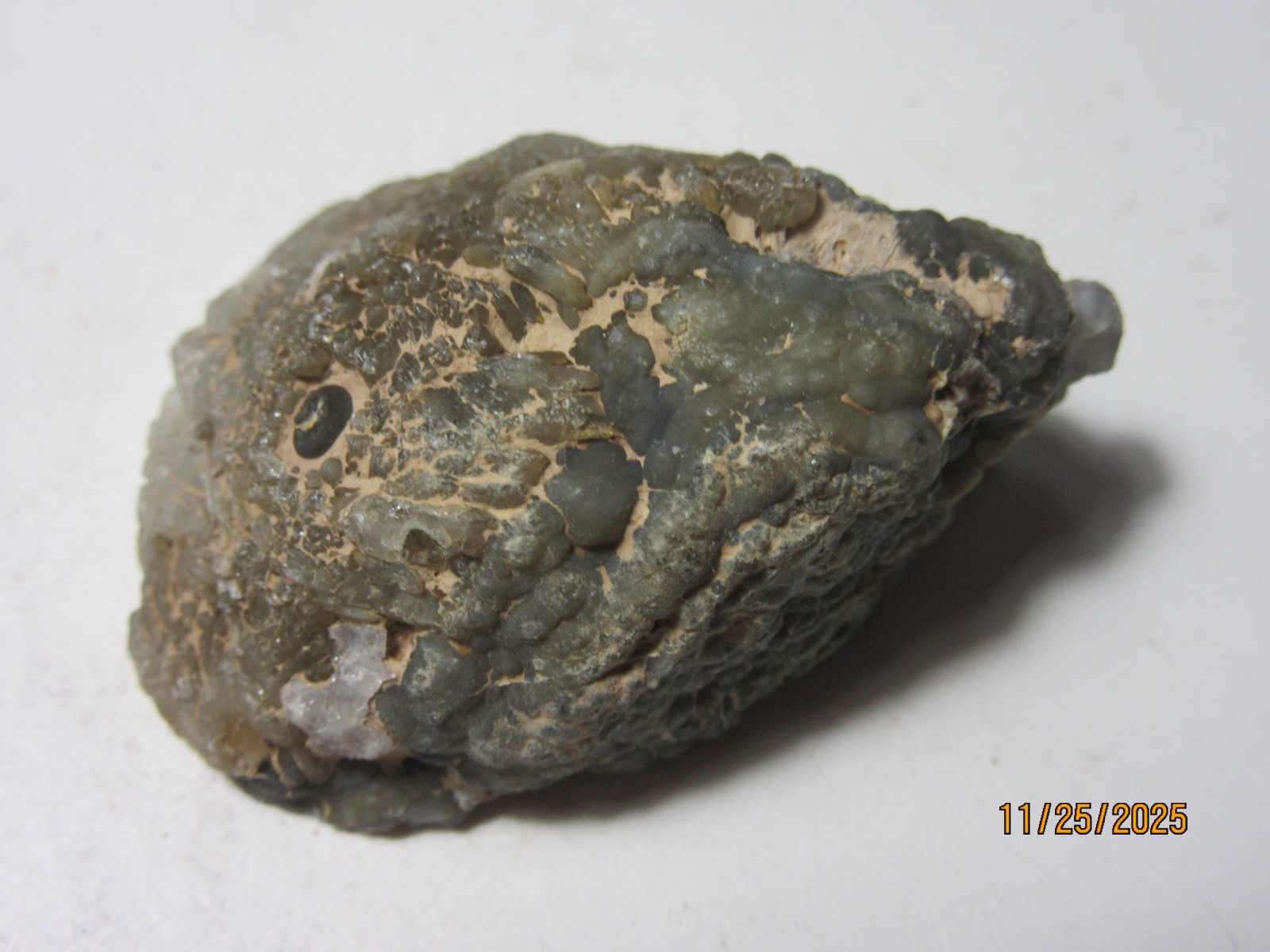 Mexican Agate 1 7/8″ Geode with Quartz Crystals Collectible AMGC-1.8