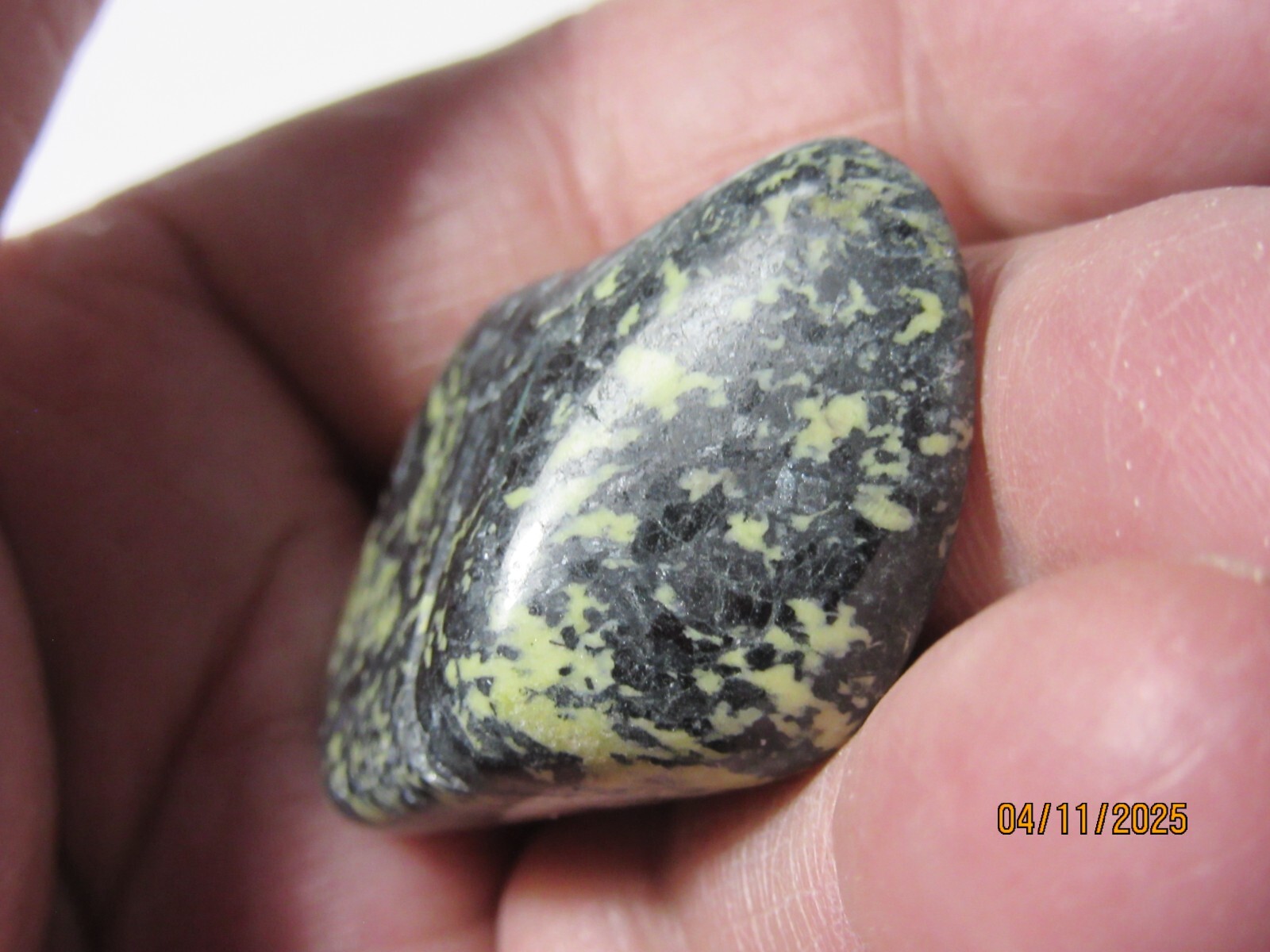 Speckled Green 1 5/8″ Epidote Tumbled N. Carolina Collectible SGETNC-97