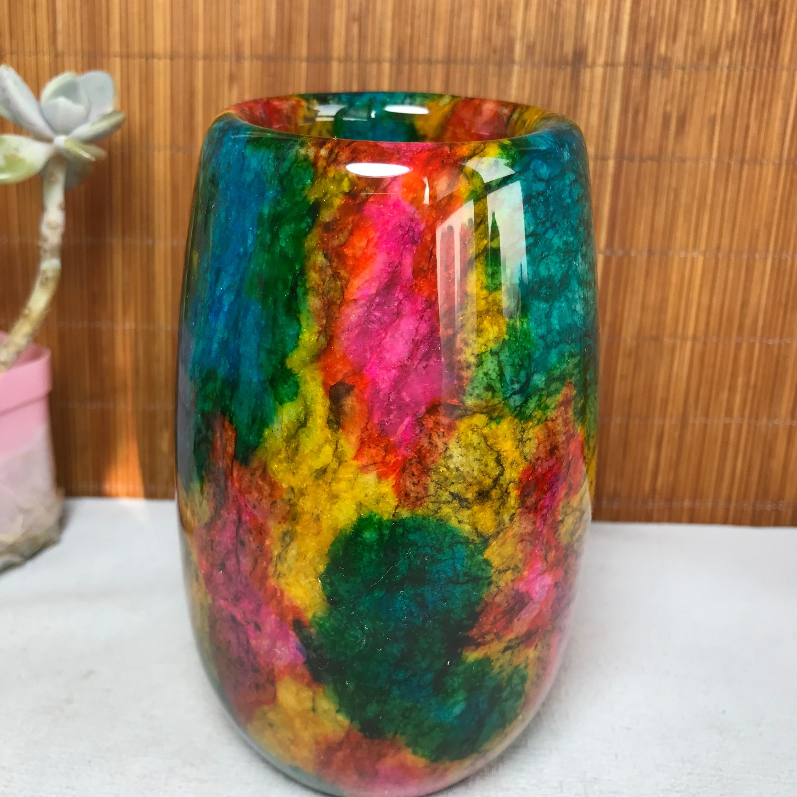 Natural “Seven Colors Jade” vase specimen -Taiwan China 1050g 129mm A3729