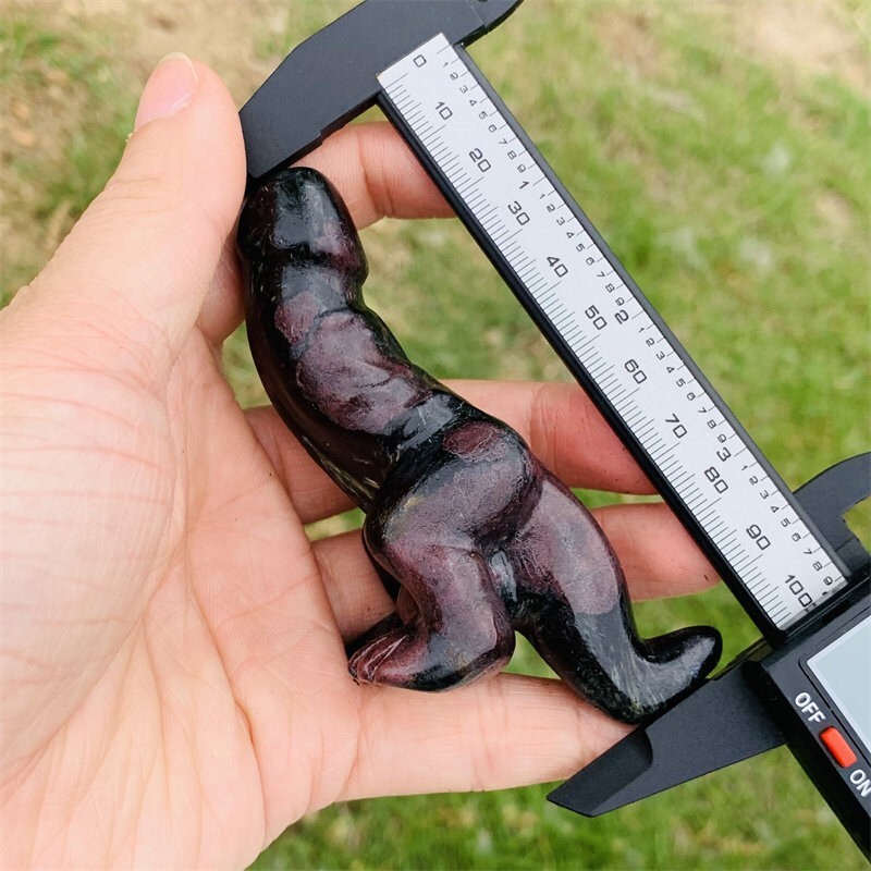 1pc Natural garnet Dinosaur penis carved Quartz Crystal stone skull Reiki healin