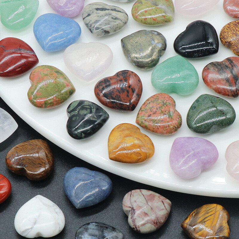 10Pcs Natural Healing Reiki Quartz Crystal Heart Stone Gemstone Collection