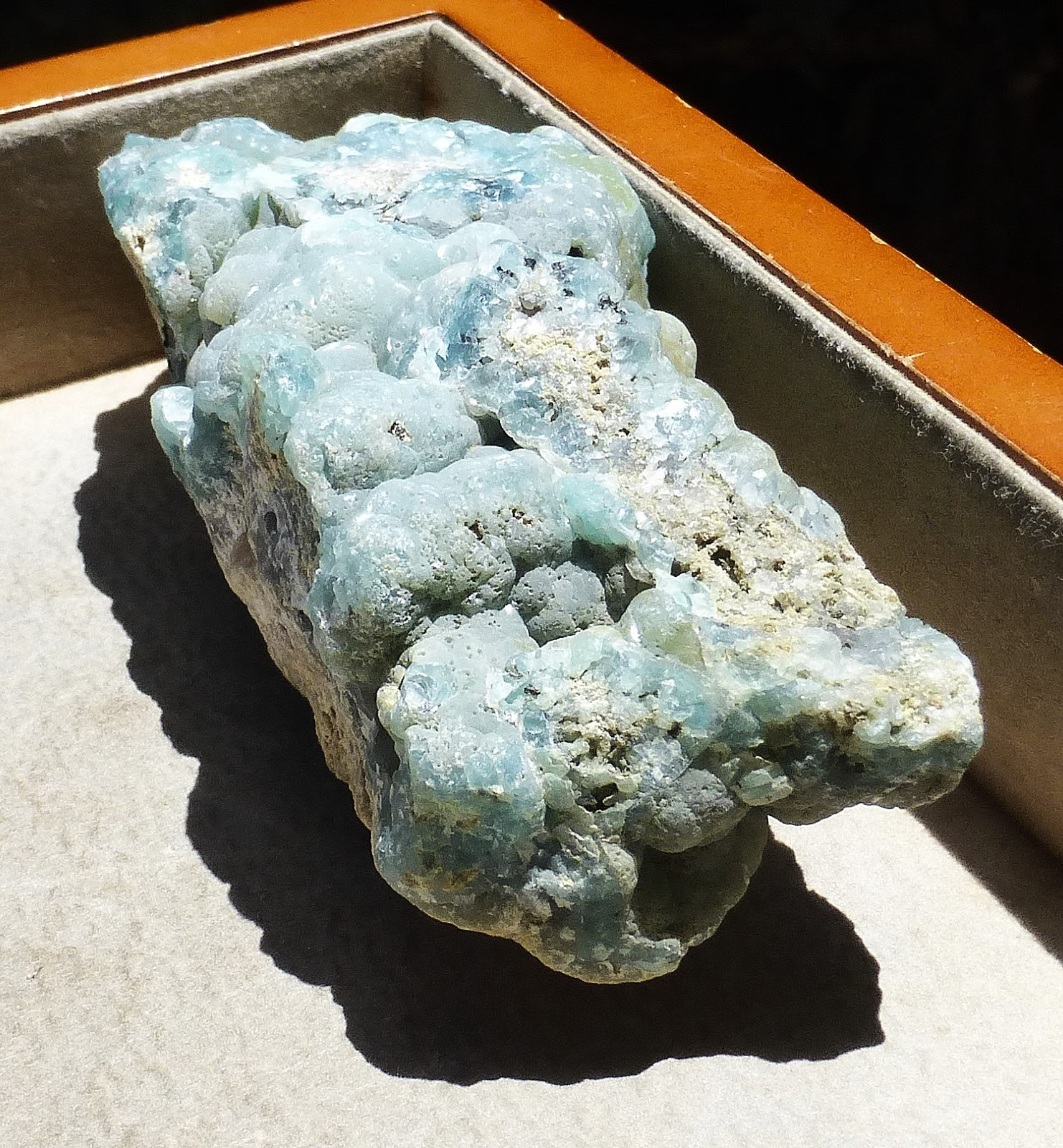Large GREEN Smithsonite specimen from Choix Sinaloa Mexico (295 grams.)