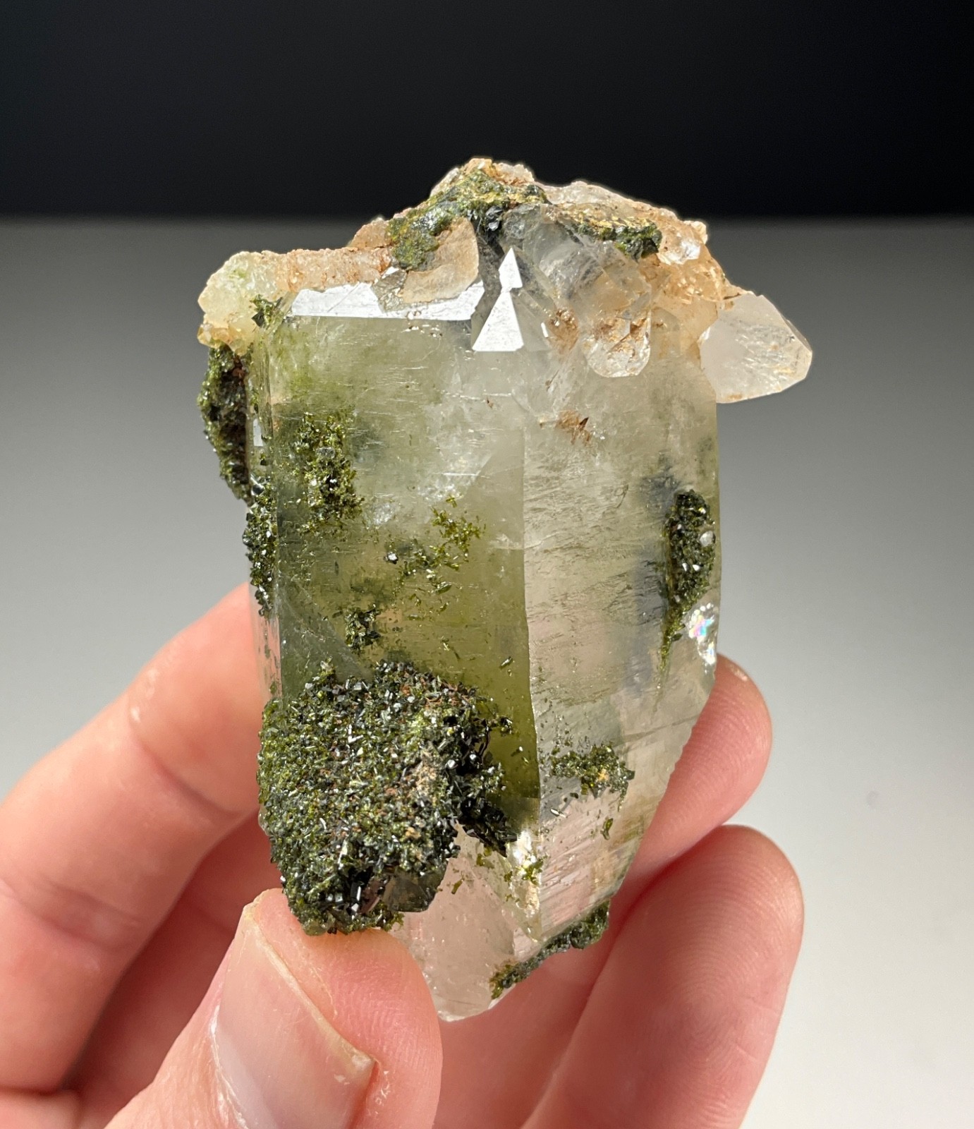 NEW FIND! QUARTZ WITH EPIDOTE FROM HAKKÂRI PROVINCE, TURKEY