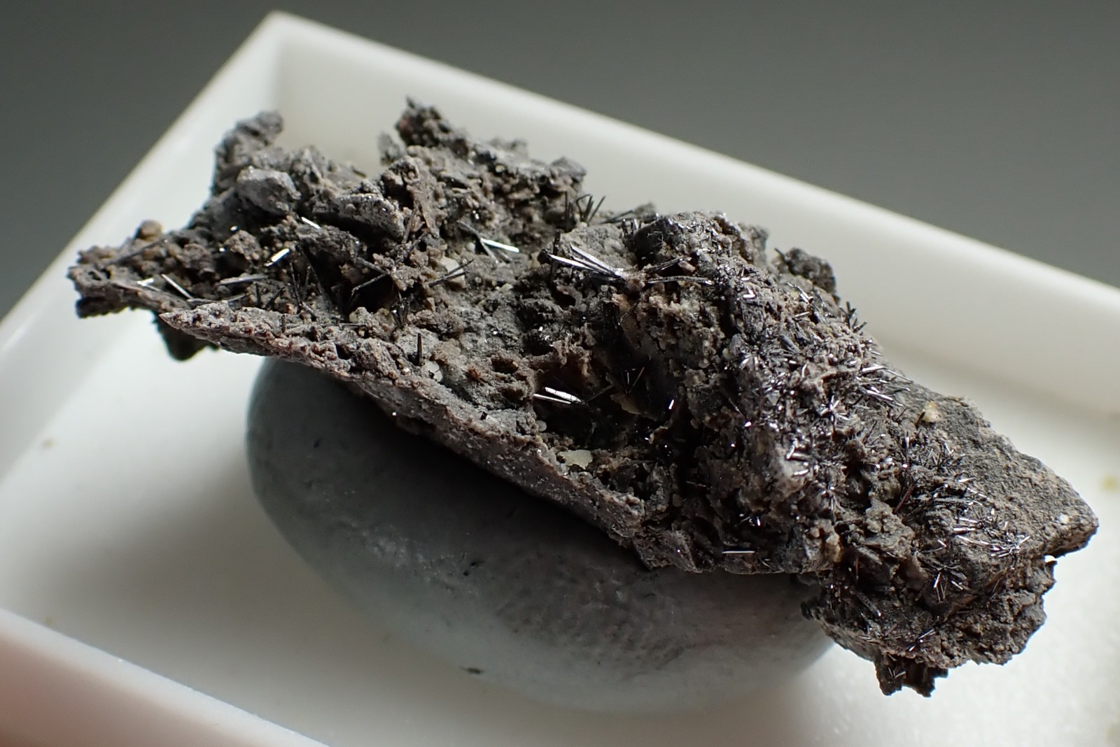 SELENIUM * CRYSTALS ON MATRIX * VERY RARE !!! Radvanice, CZECH REPUBLIC
