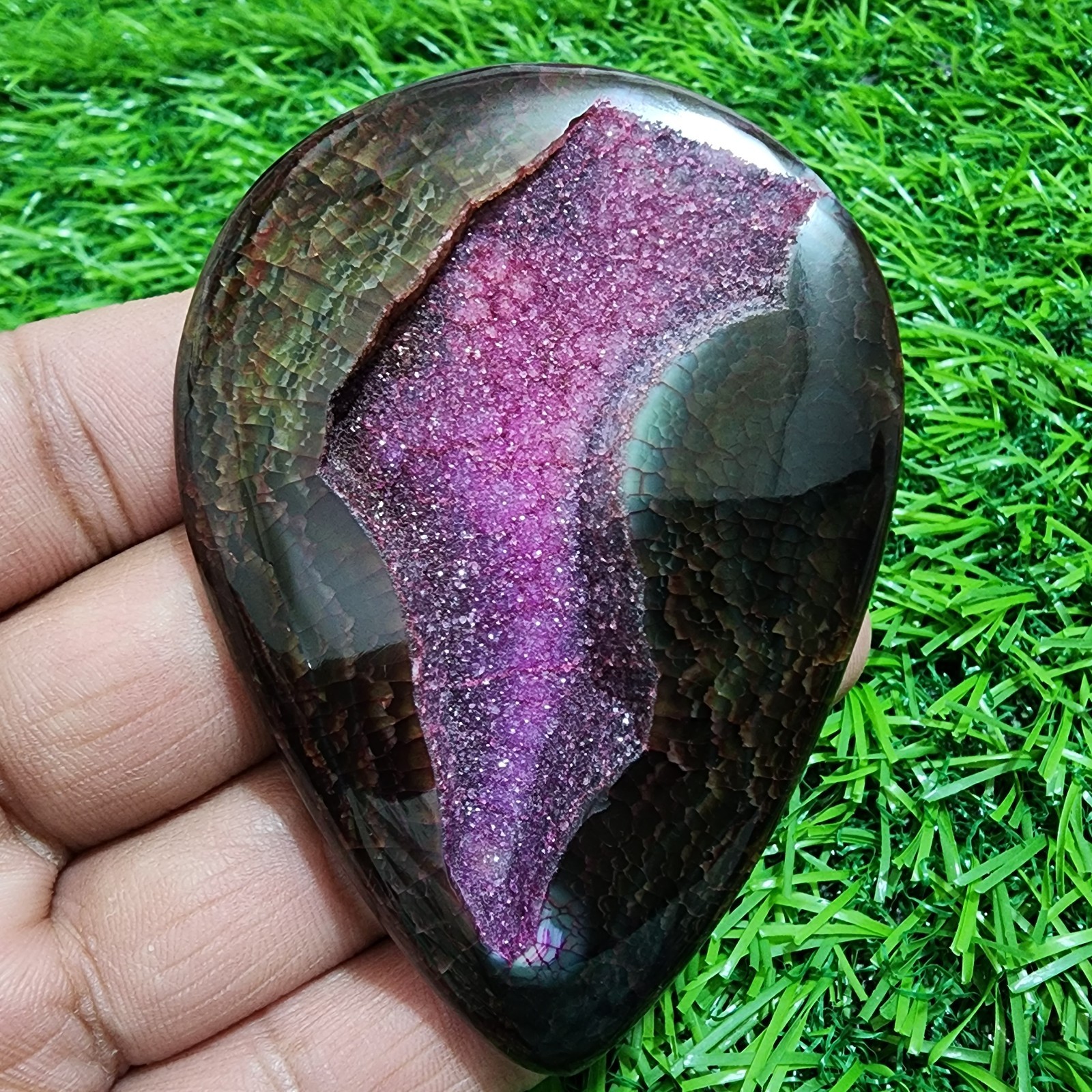 100% Natural Yummy Window Druzy Agate Pear Shape 197 Carat Gemstone For Jewelry
