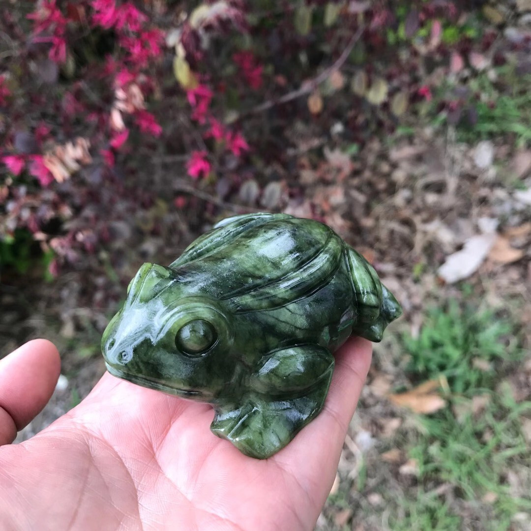 1pc Natural Serpentine Quartz Carved Frog Skull Crystal Reiki Healing Gift