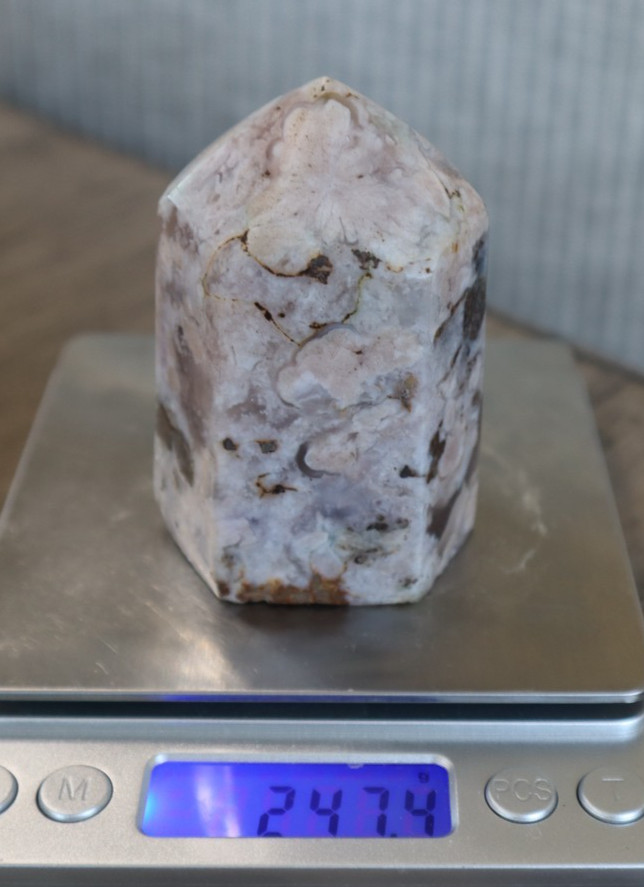 FLOWER AGATE POINT (SHORT AND CHUNKY) 2.98 X 2.00 INCHES/ 247.4 GRAMS