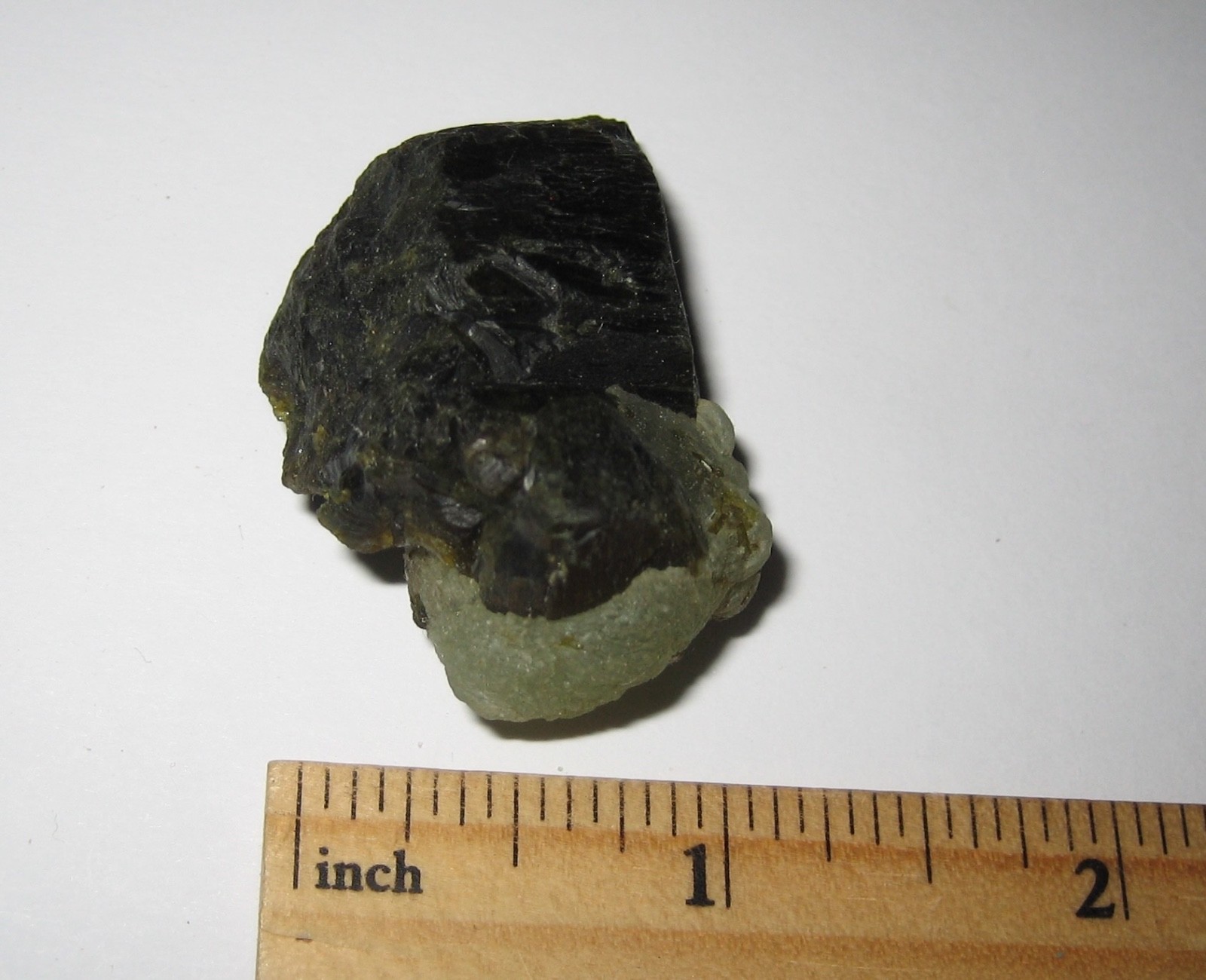 1.5″ TERMINATED NATURAL EPIDOTE CRYSTAL WITH PREHNITE FROM MALI, AFRICA ~ 33.4g