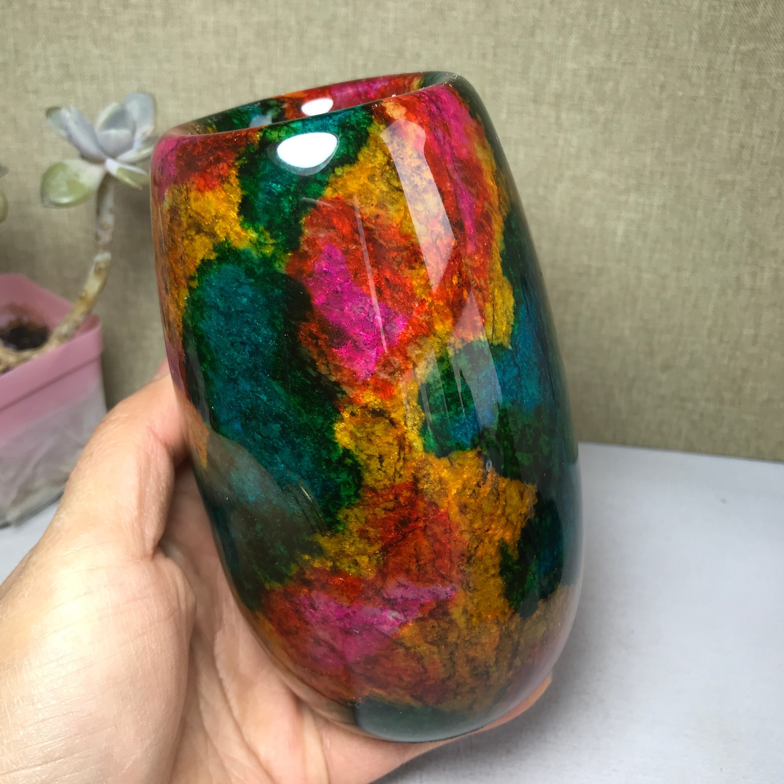 Natural “Seven Colors Jade” vase specimen -Taiwan China 1130g 129mm A2930