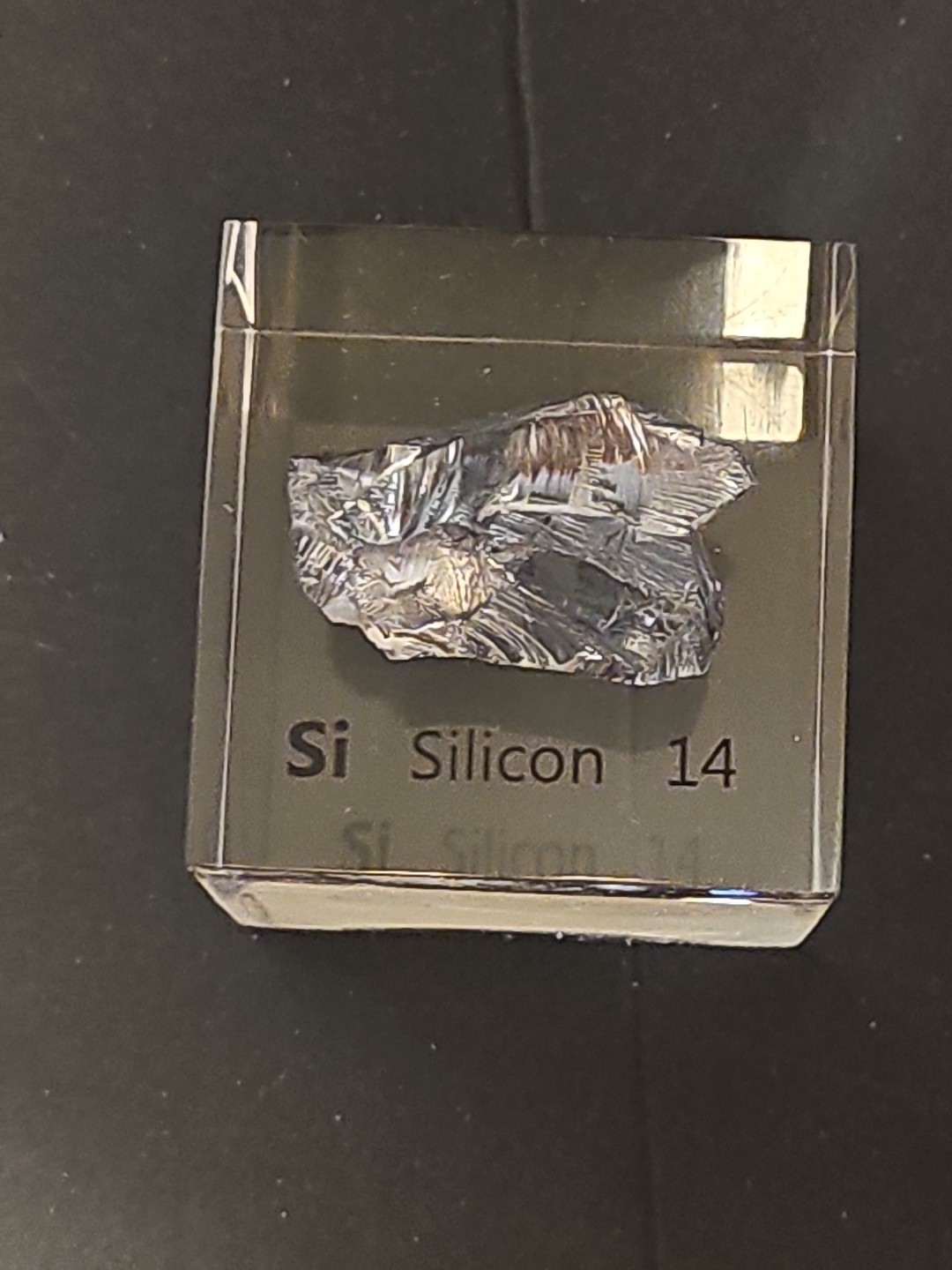 Silicon 50mm Lucite Acrylic Cube for Element Collection USA SHIPPING