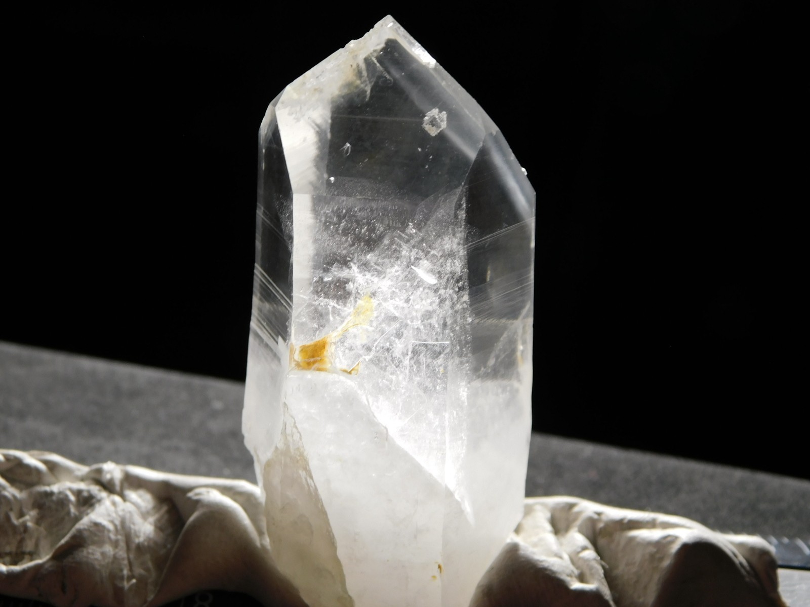 SUPER! Translucent Lemurian Quartz Crystal From Colombia 49.8gr