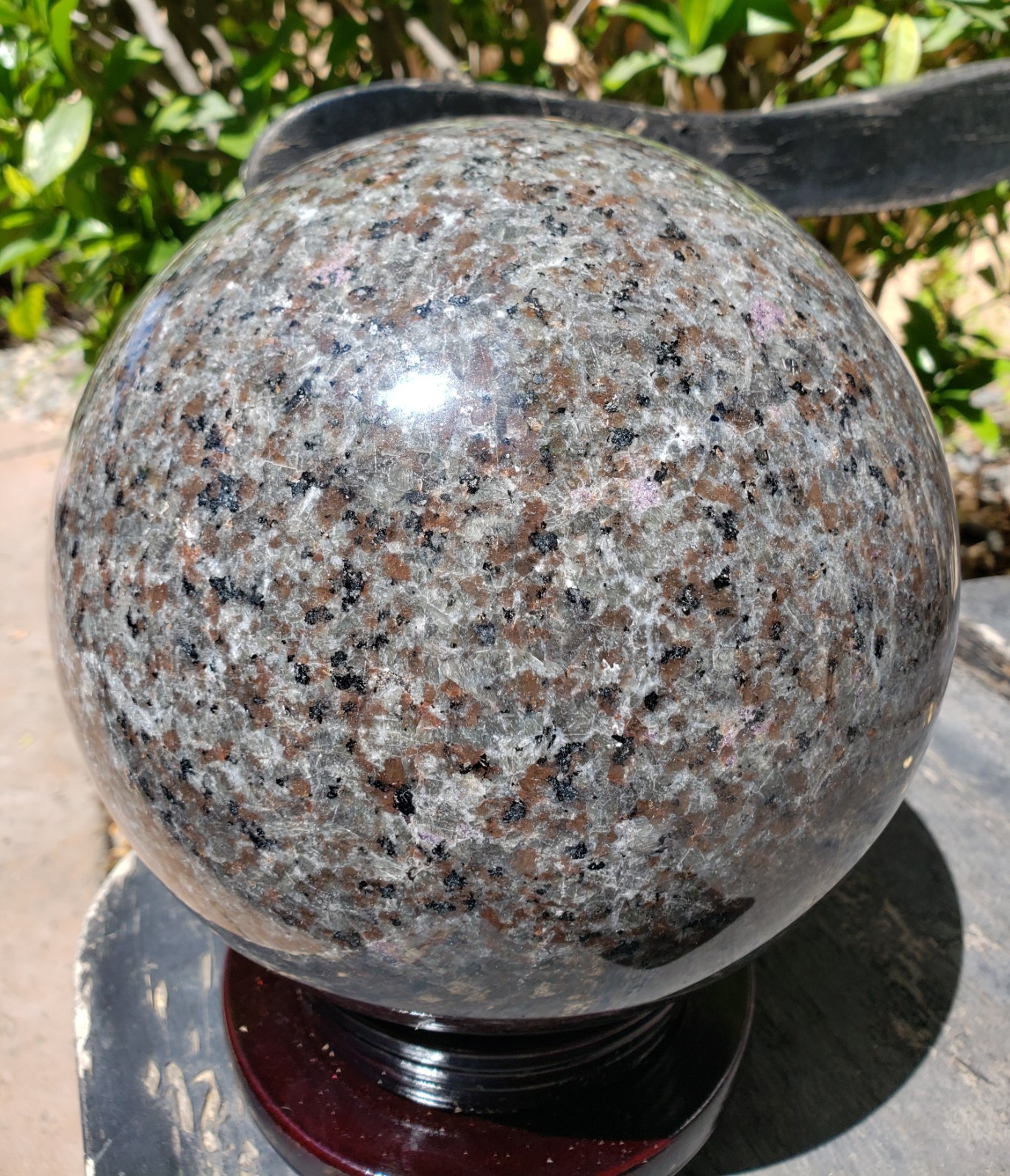 7.6″ Yooperlite Crystal Mineral Sphere Ball Orb STRONG UV Reaction with Stand