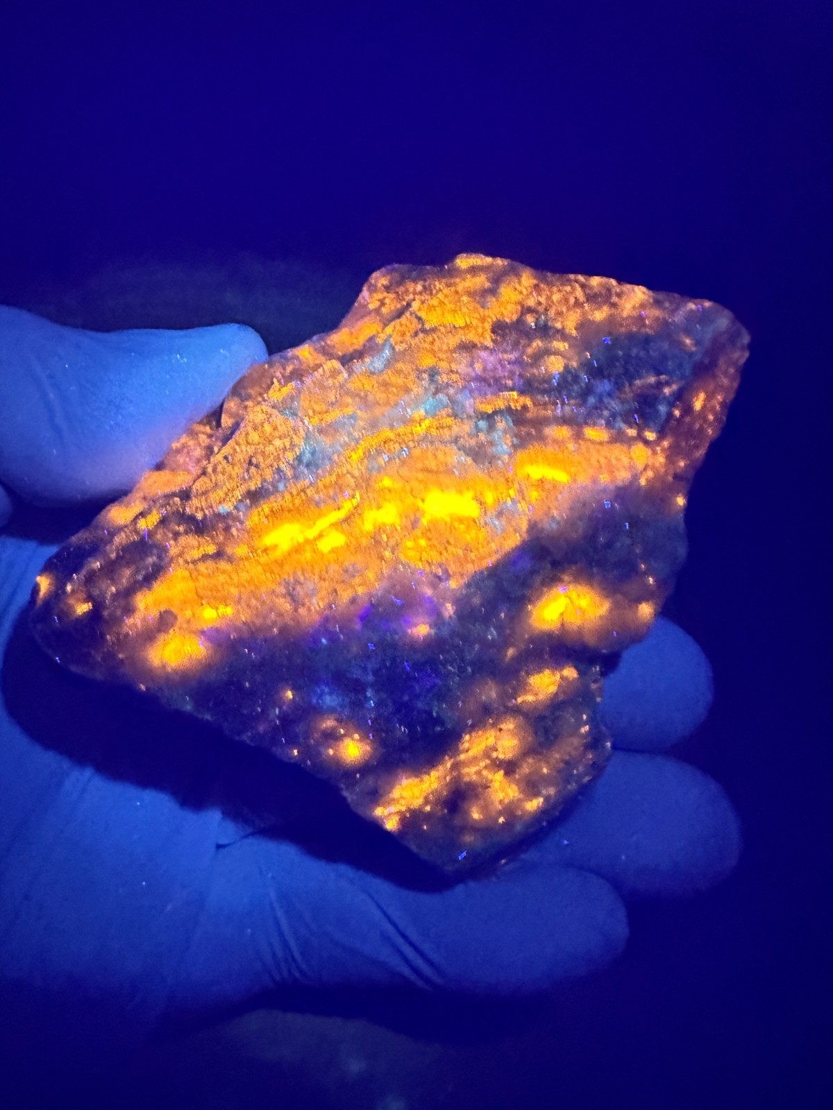 LARGE 15 OZ. Rare Highly Fluorescent North Carolina Sphalerite in Barite