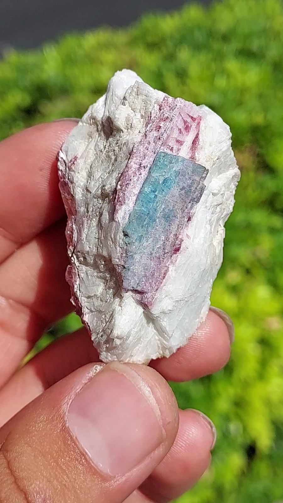 LARGE PARAIBA CUPRIAN BLUE PINK TOURMALINE COPPER BEARING BATALHA MINE BRAZIL