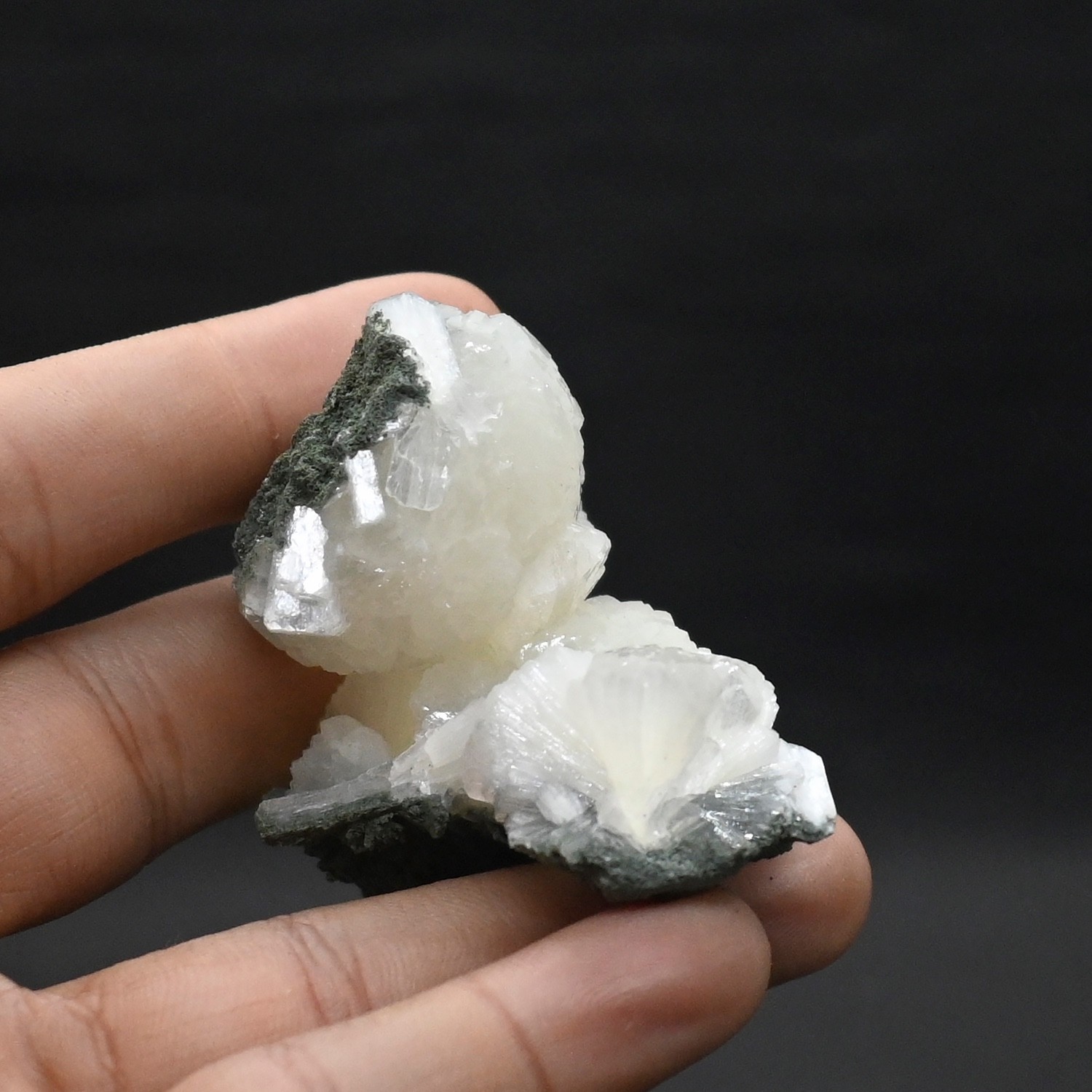 Cluster of stellerite (non precious natural stone) # 4554