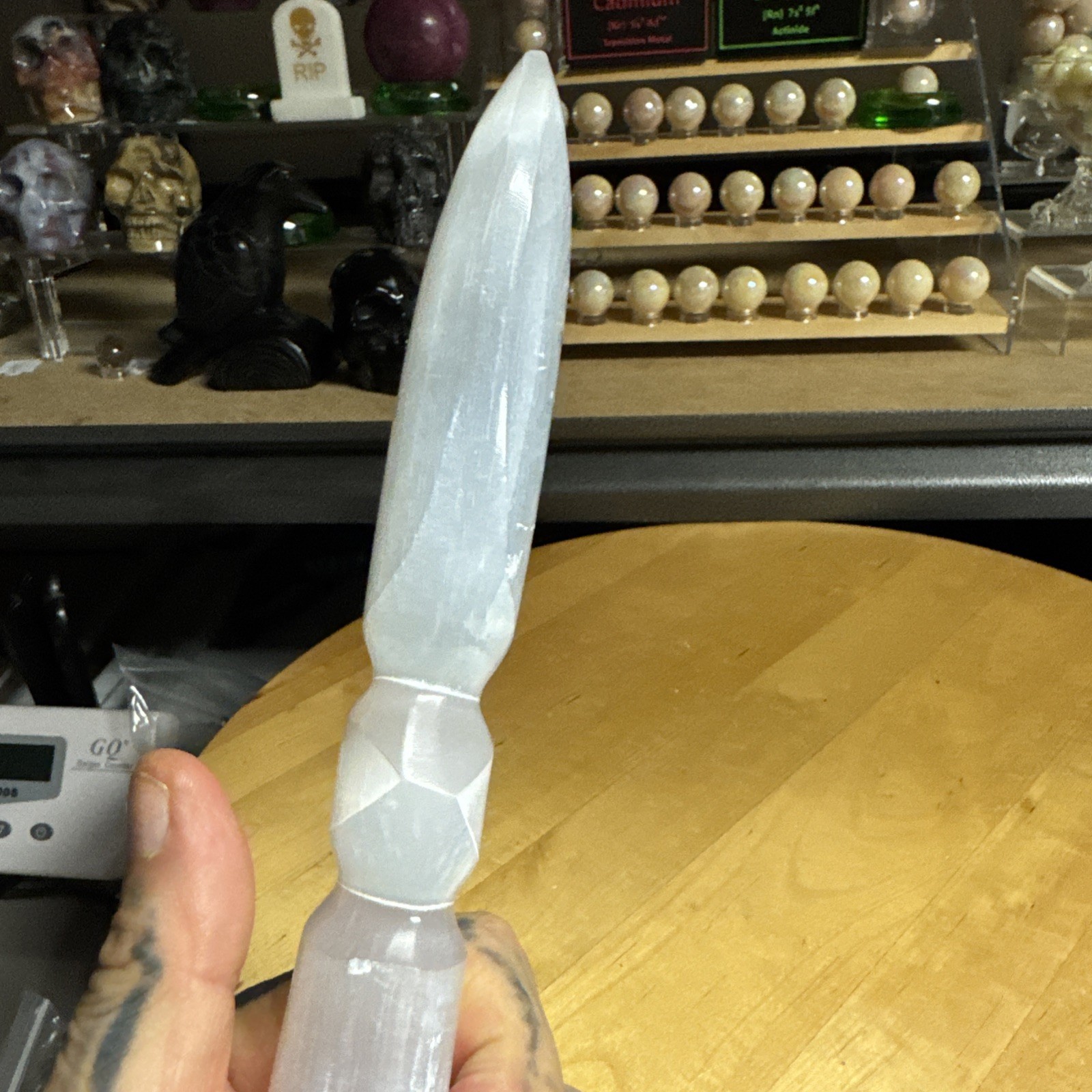 6646 Selenite Knife Pig Sticker Stand Not Included 1.0”T 2.0”W 9.8”L Wt. 13 Oz.￼