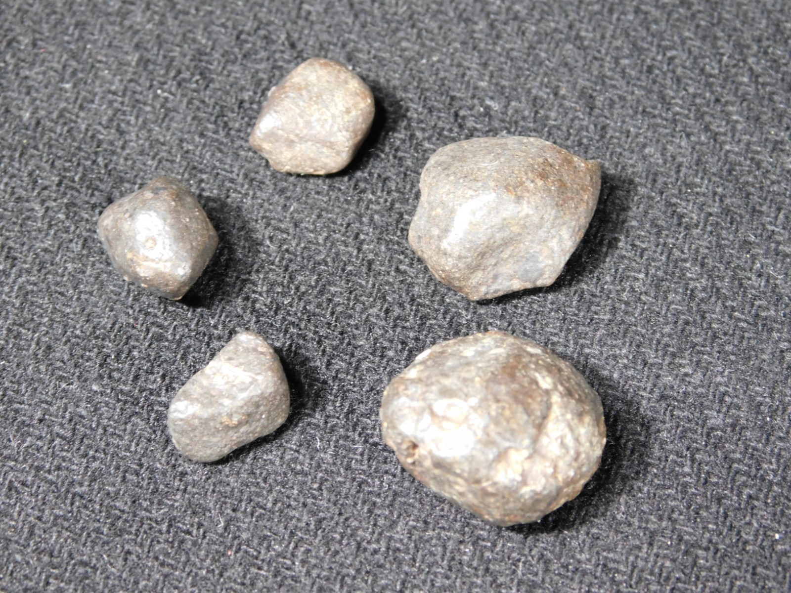 Lot of FIVE! Little 100% Natural N.W.A. Stony METEORITES Algeria 13.2gr