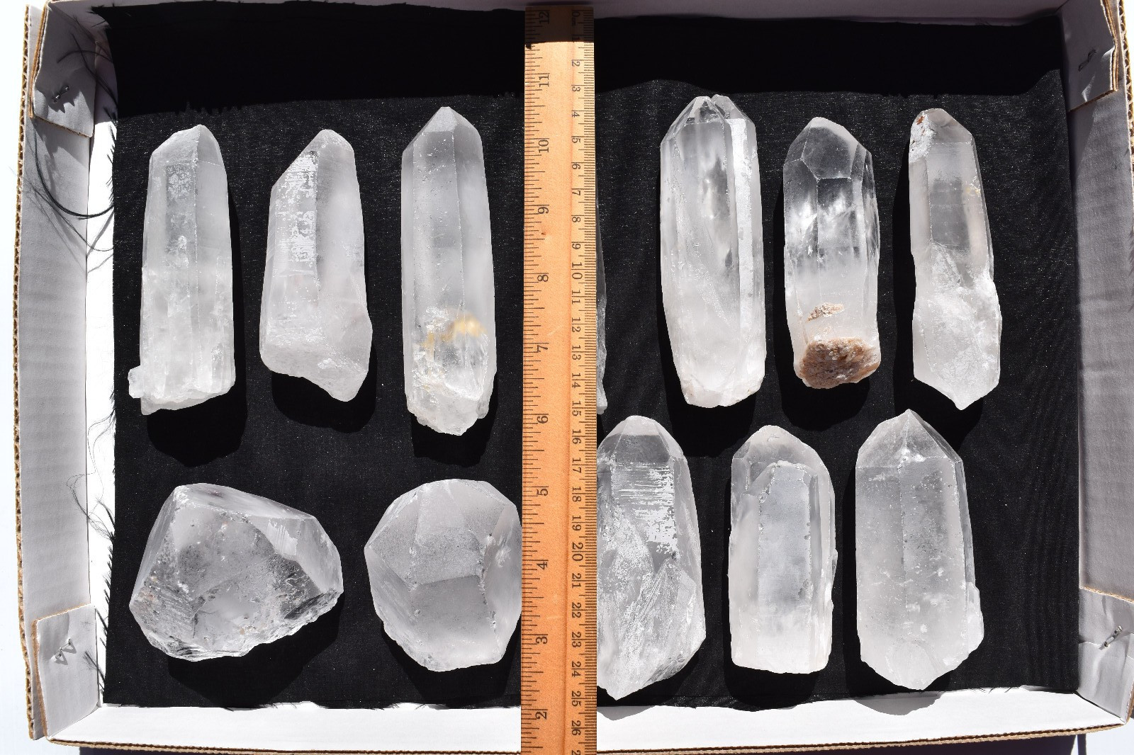 WHOLESALE Quartz Crystals from Madagascar 12 pcs 2.5 kg # 5666