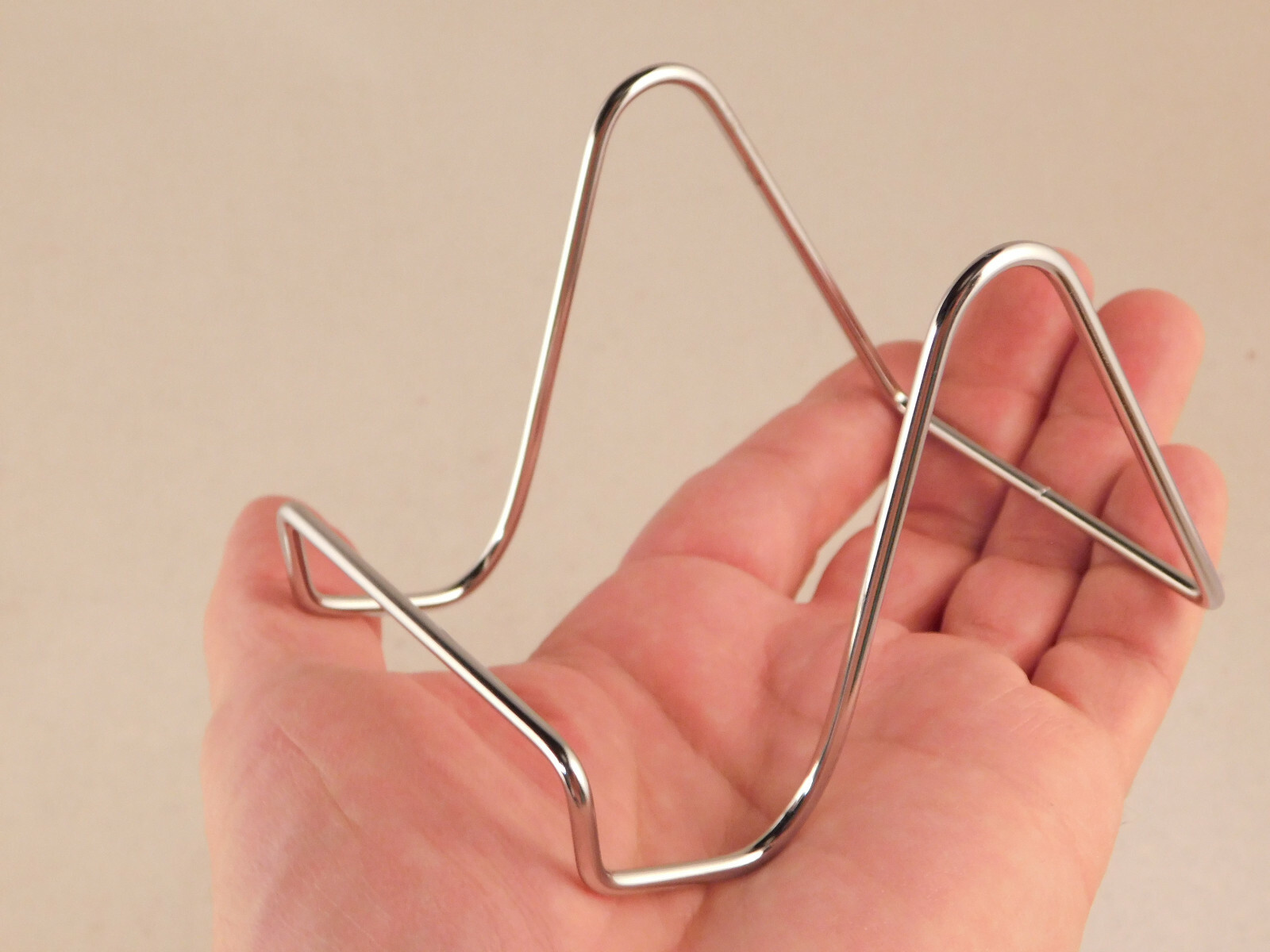 Easel Display Stand Metal Small Size Chrome / Silver