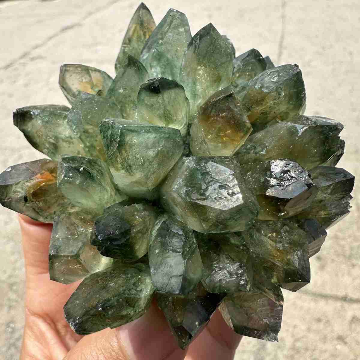 New Find green Phantom Quartz Crystal Cluster Mineral Specimen Healing 200g+ 1pc