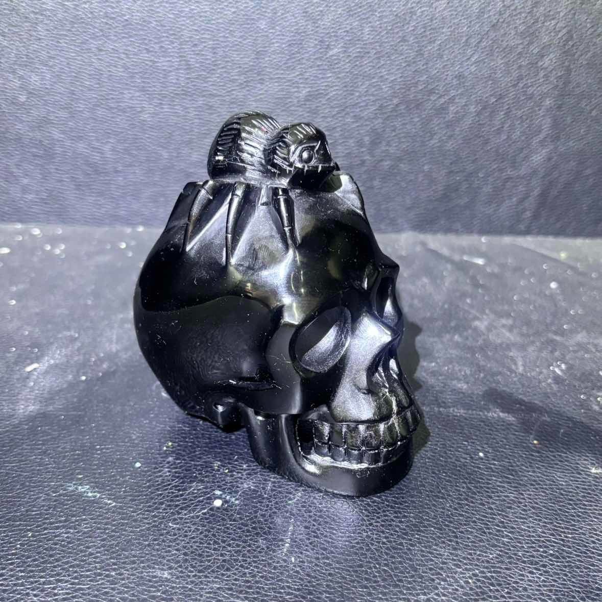 a1.52LB4.3″ Natura Black Obsidian with Spider Carving Crystal Ornament Gift