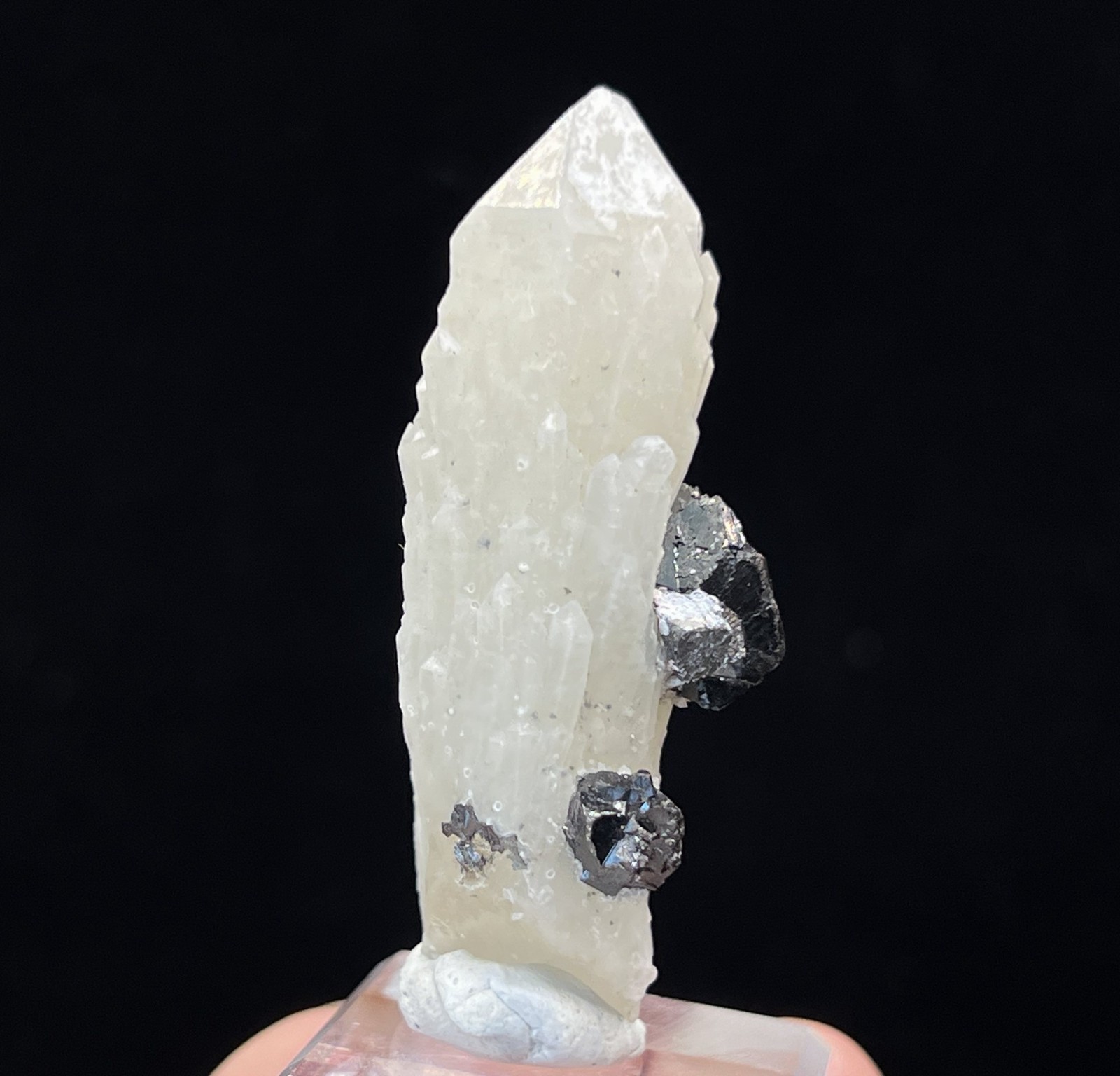 55mm 25g Bright Magnetite on Quartz from Inner Mongolia China