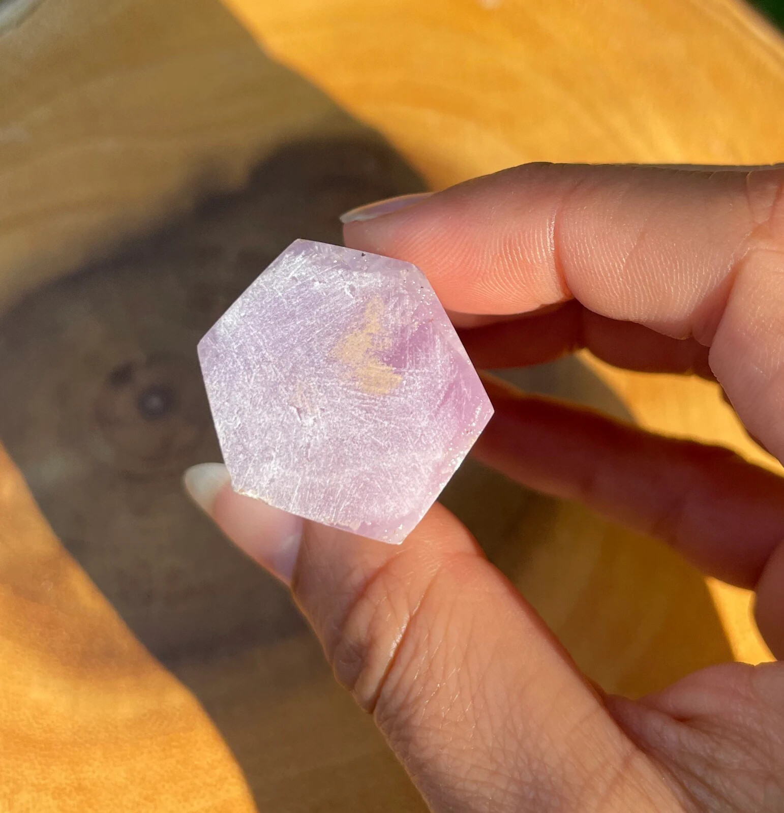 Awesome Lilac Purple Kunzite Point *Flashy *Stone of Emotion *Peace *Calmness