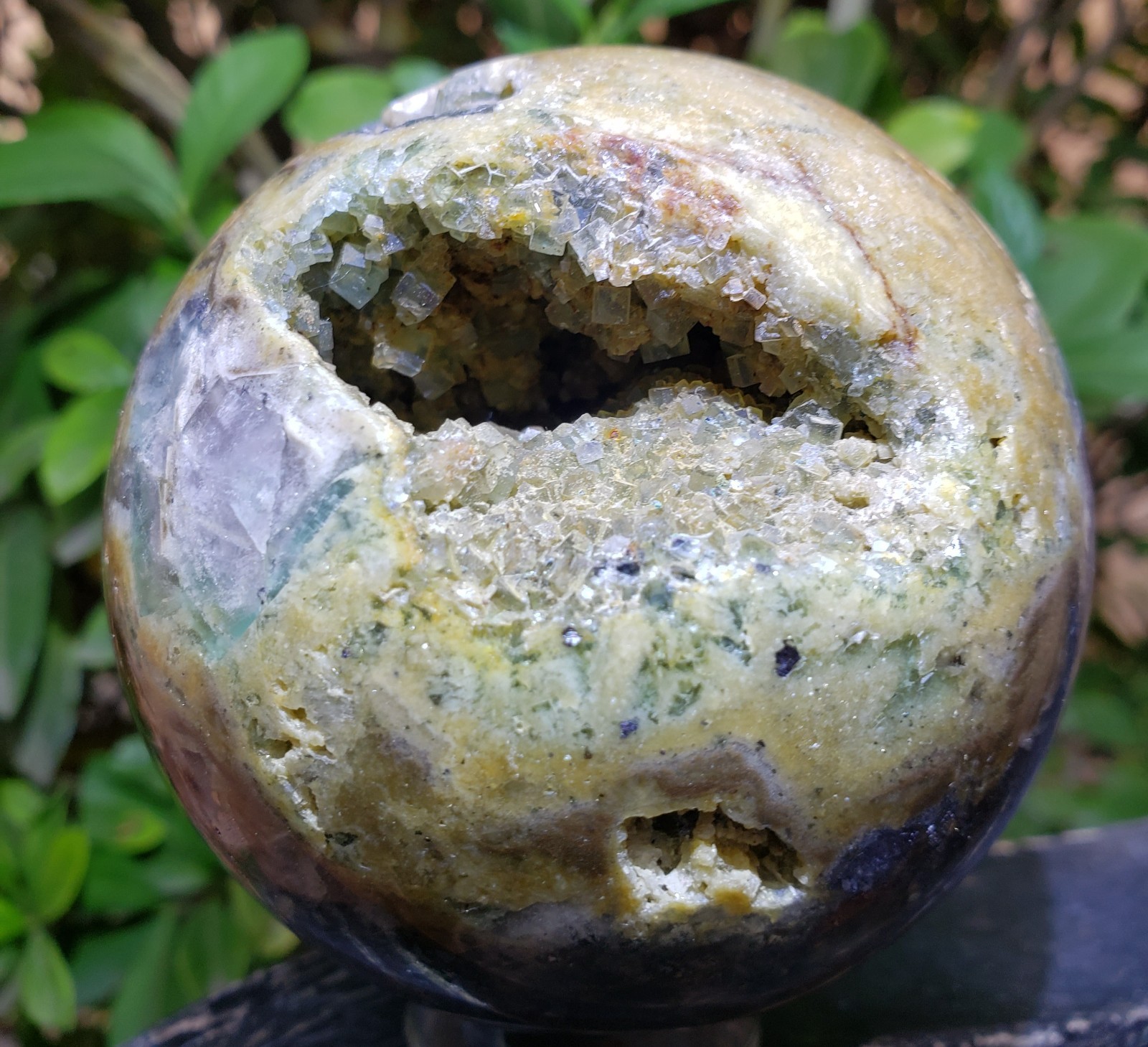 3″ Fluorite Root Crystal Sphere Orb Ball STRONG UV Mineral Druzy, 764g or 1.7 lb