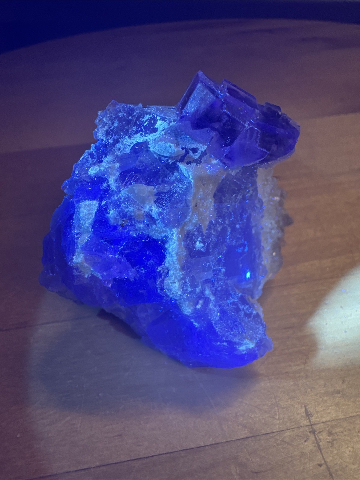7181 Raw Fluorite Cubes With Quartz Uv Reactive 2.0”T 1.7”W 2.6”L Wt. 6 Oz.