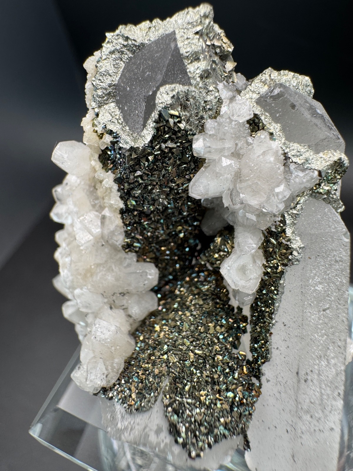 6609 High Quality Multicolor Pyrite and Calcite on Quartz Hu Bei 45g
