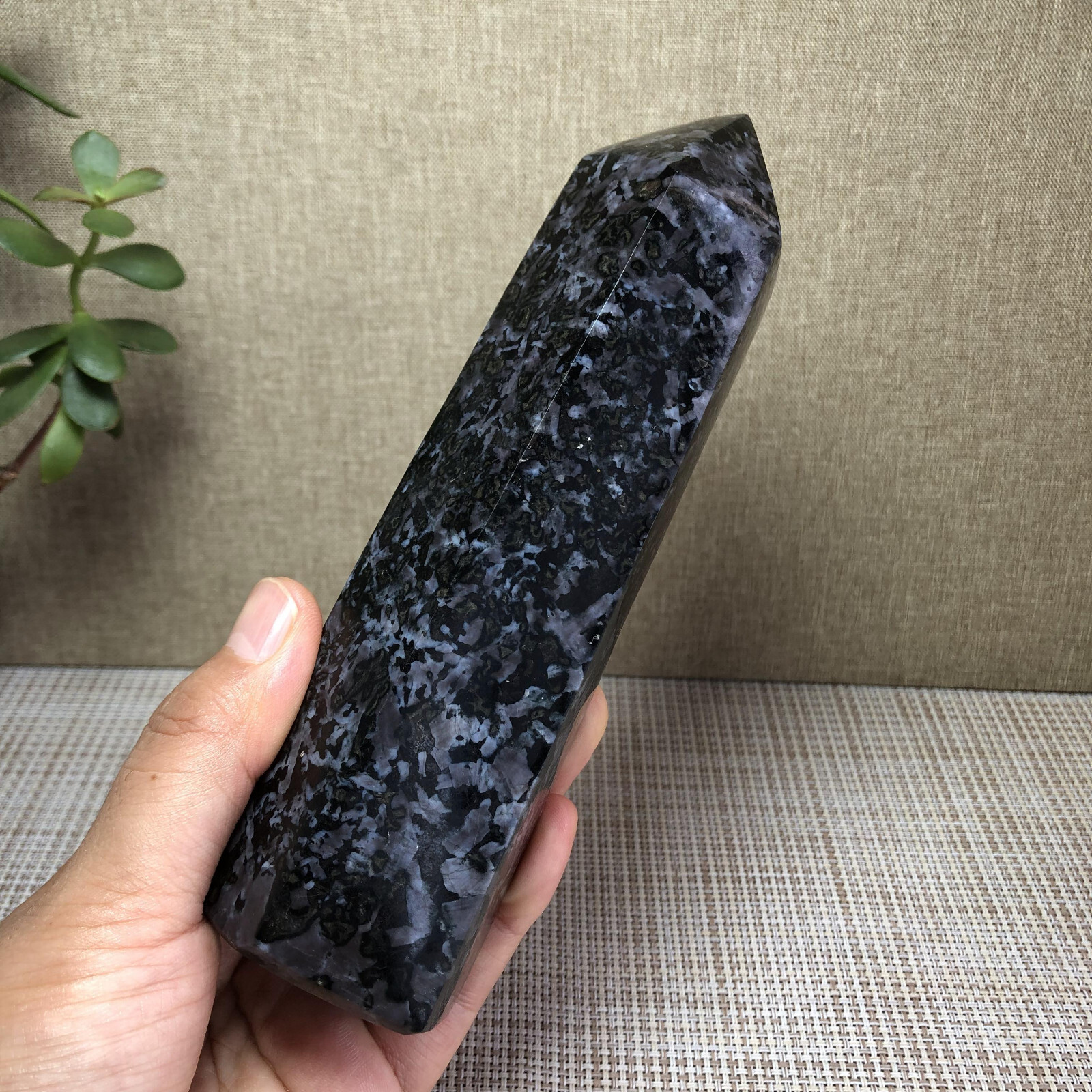 675g Natural Fireworks Stone Crystal Wand Point Healing free standing A2886