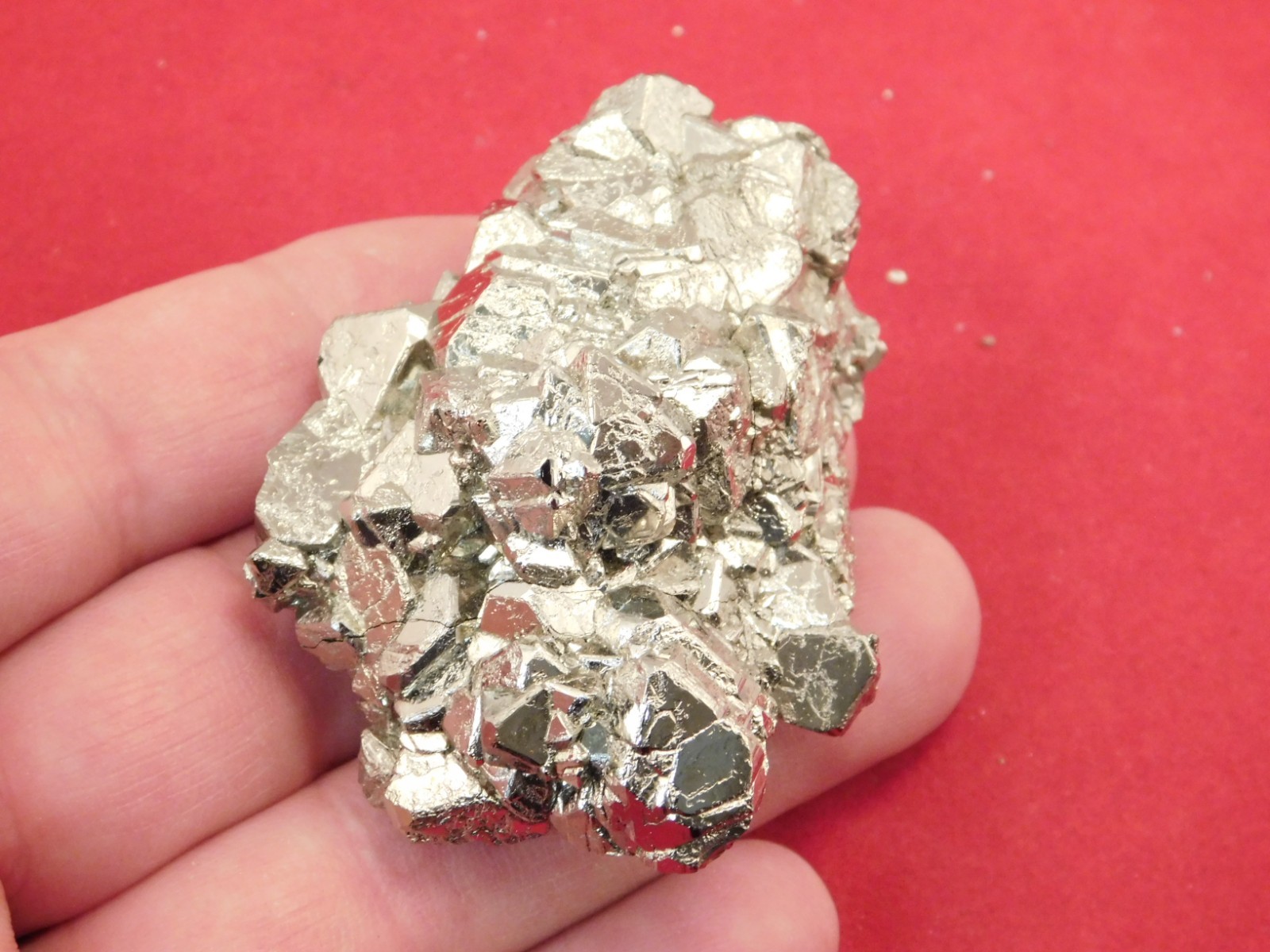 RHOMBIC PYRITE Crystal Cluster 100% Natural Peru 128gr