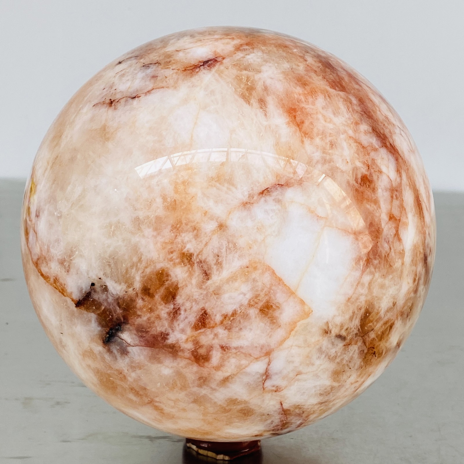 Natural Red Glue Flower Quartz Sphere Crystal Ball Healing 5640G
